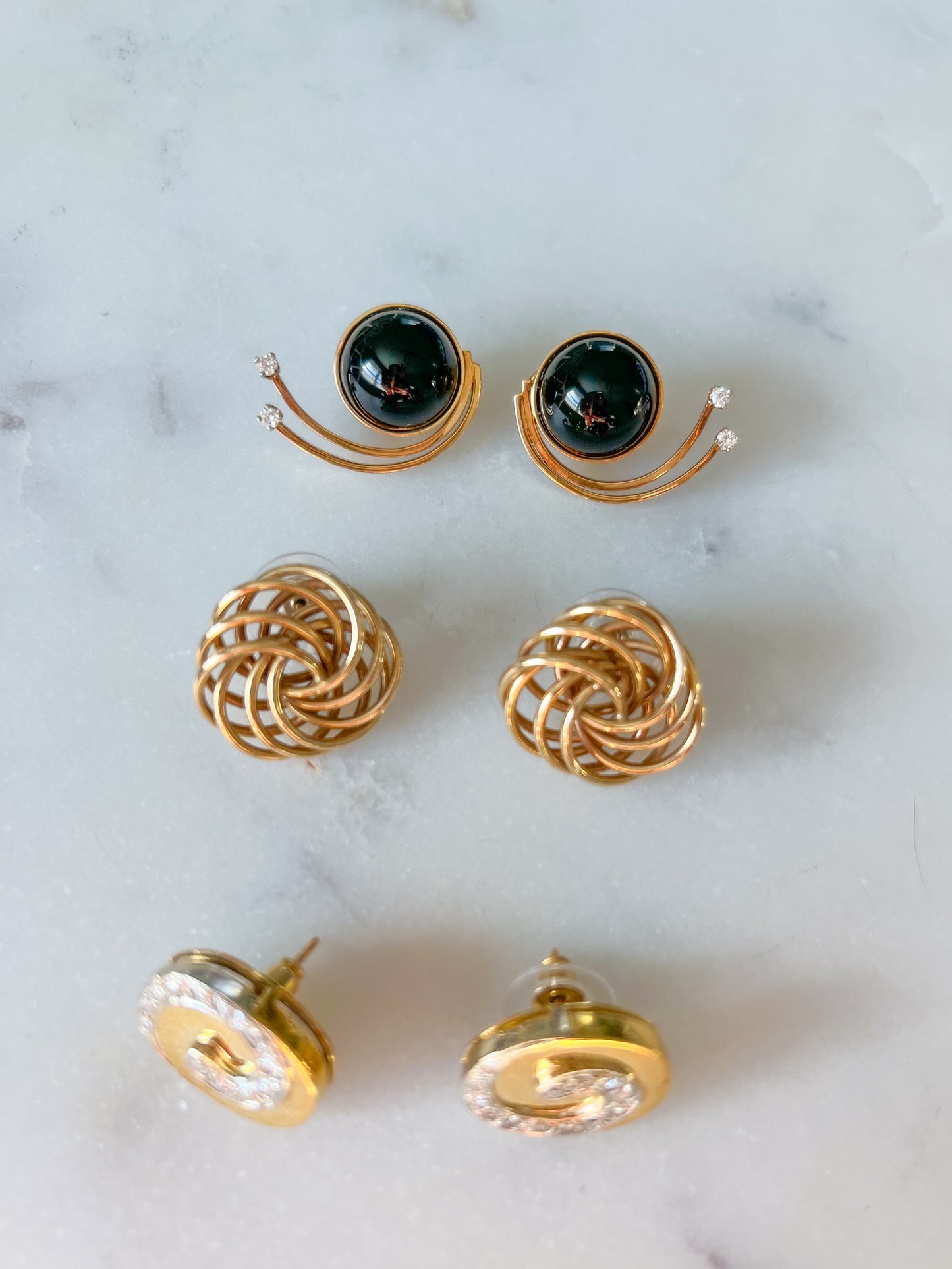 Vintage Onyx and Natural Diamond 14k Yellow Gold Large Stud Earrings, circa 1980s