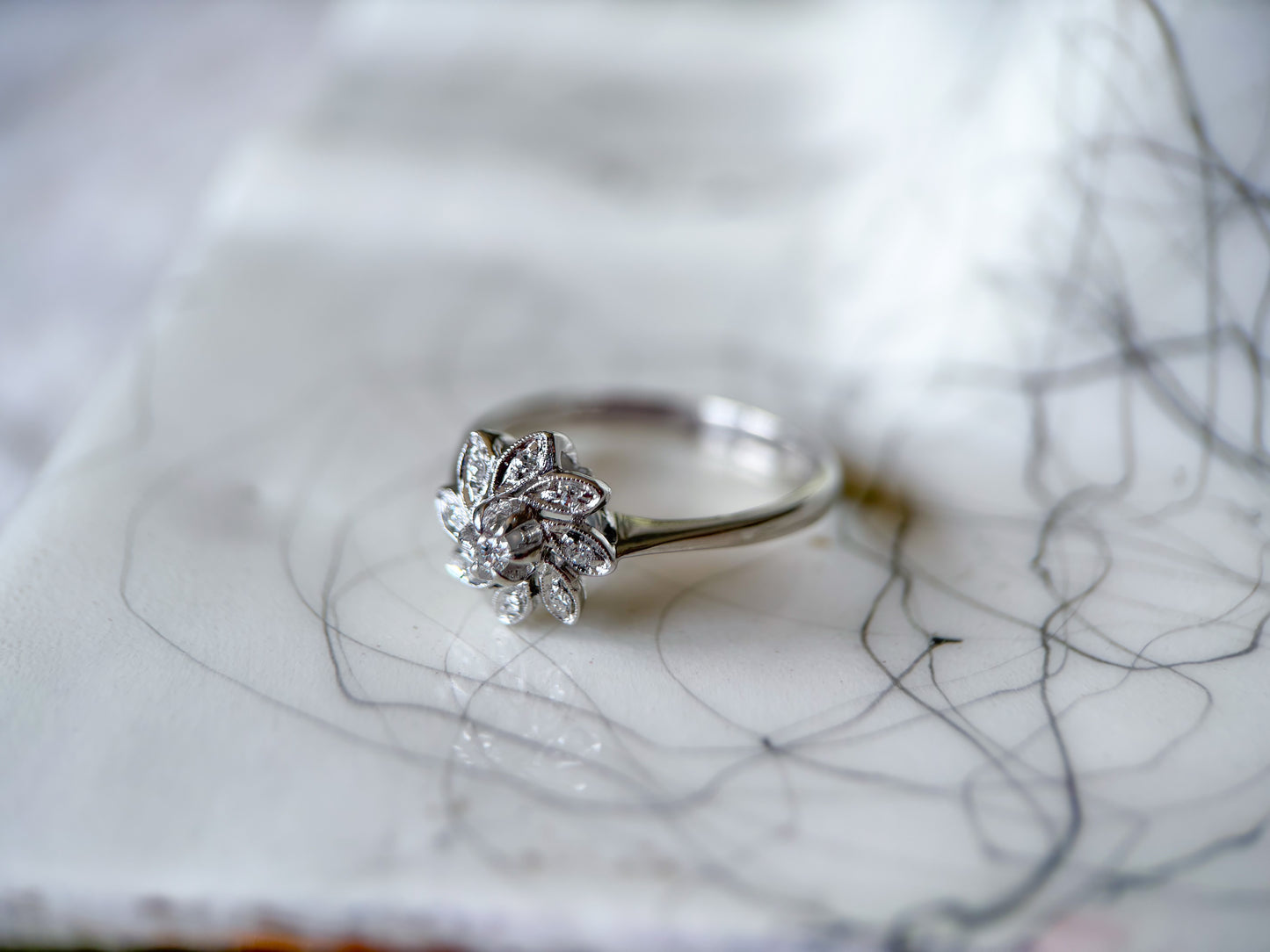 Vintage Flower Natural Diamond 18k White Gold Ring