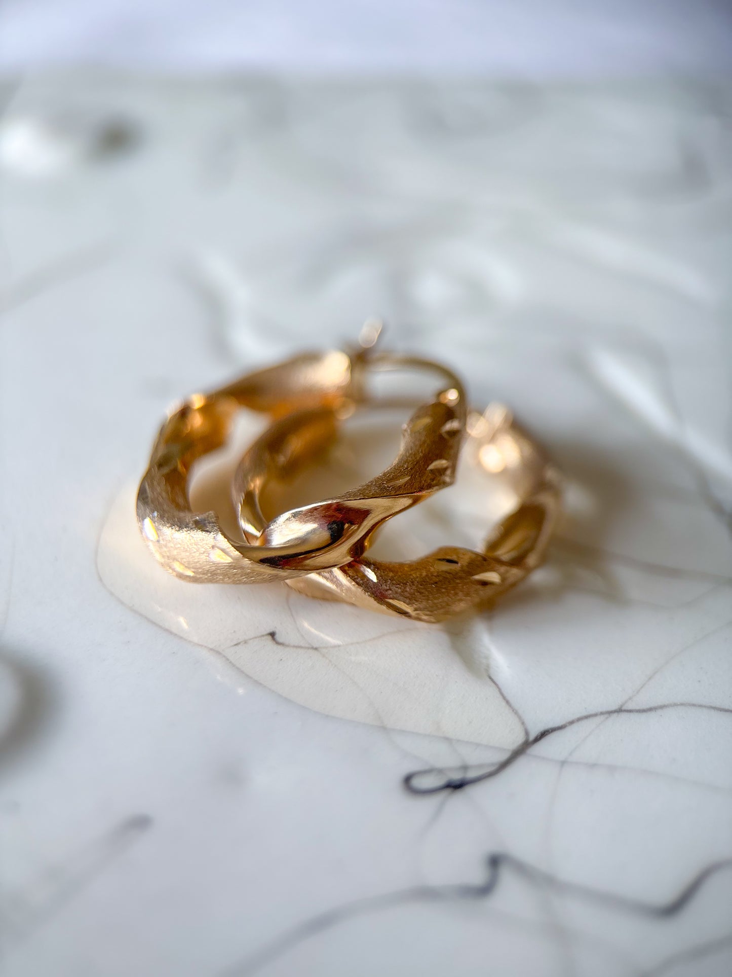 Vintage Twist 10k Yellow Gold Hoop Earrings