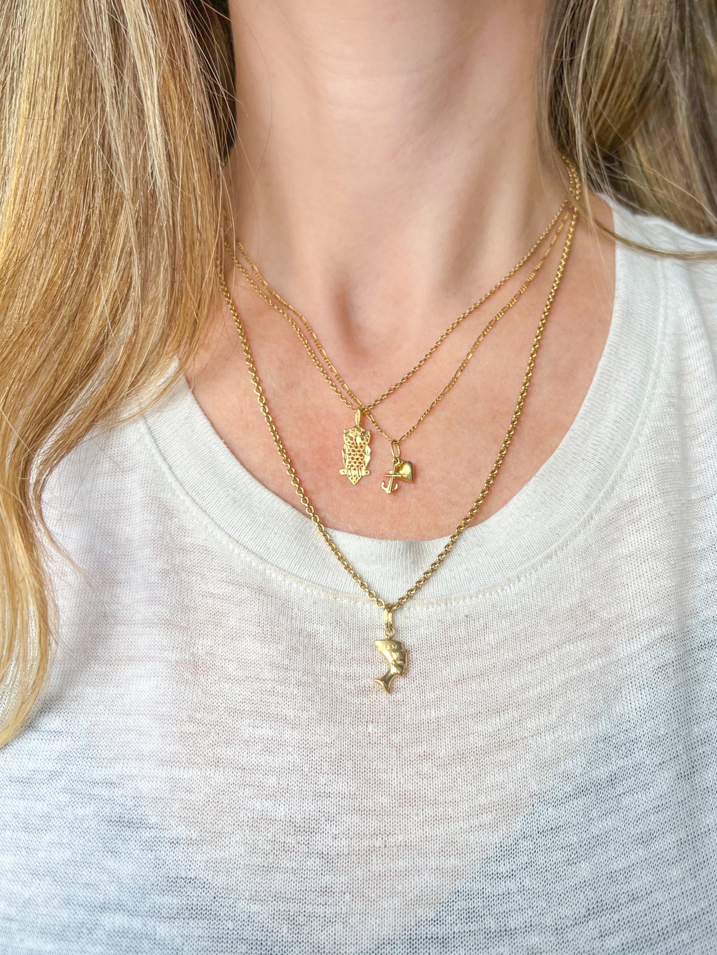 Vintage Nefertiti 14k Yellow Gold Mini Charm