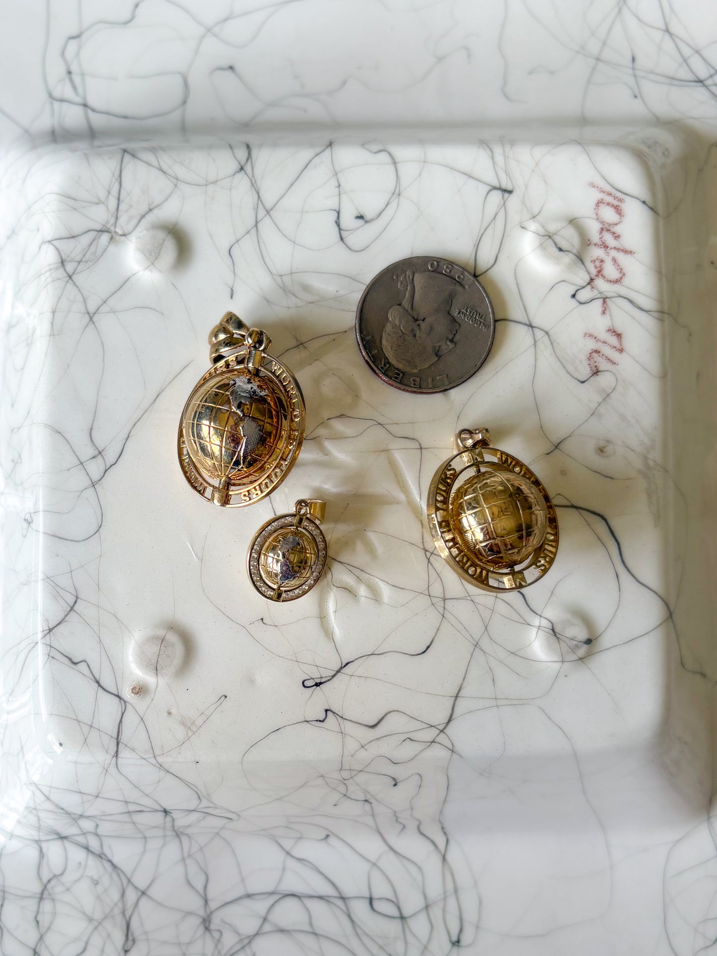 Vintage Globe 10k Yellow Gold Charm
