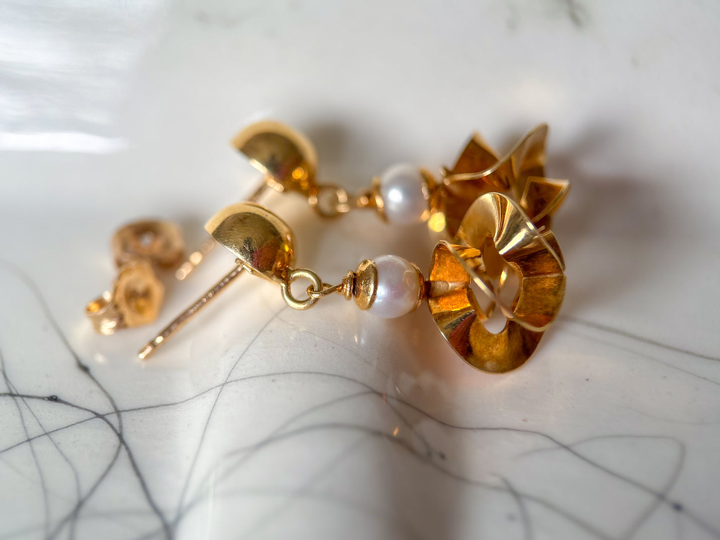 Vintage Pearl Dangle Stud 14k Yellow Gold Earrings