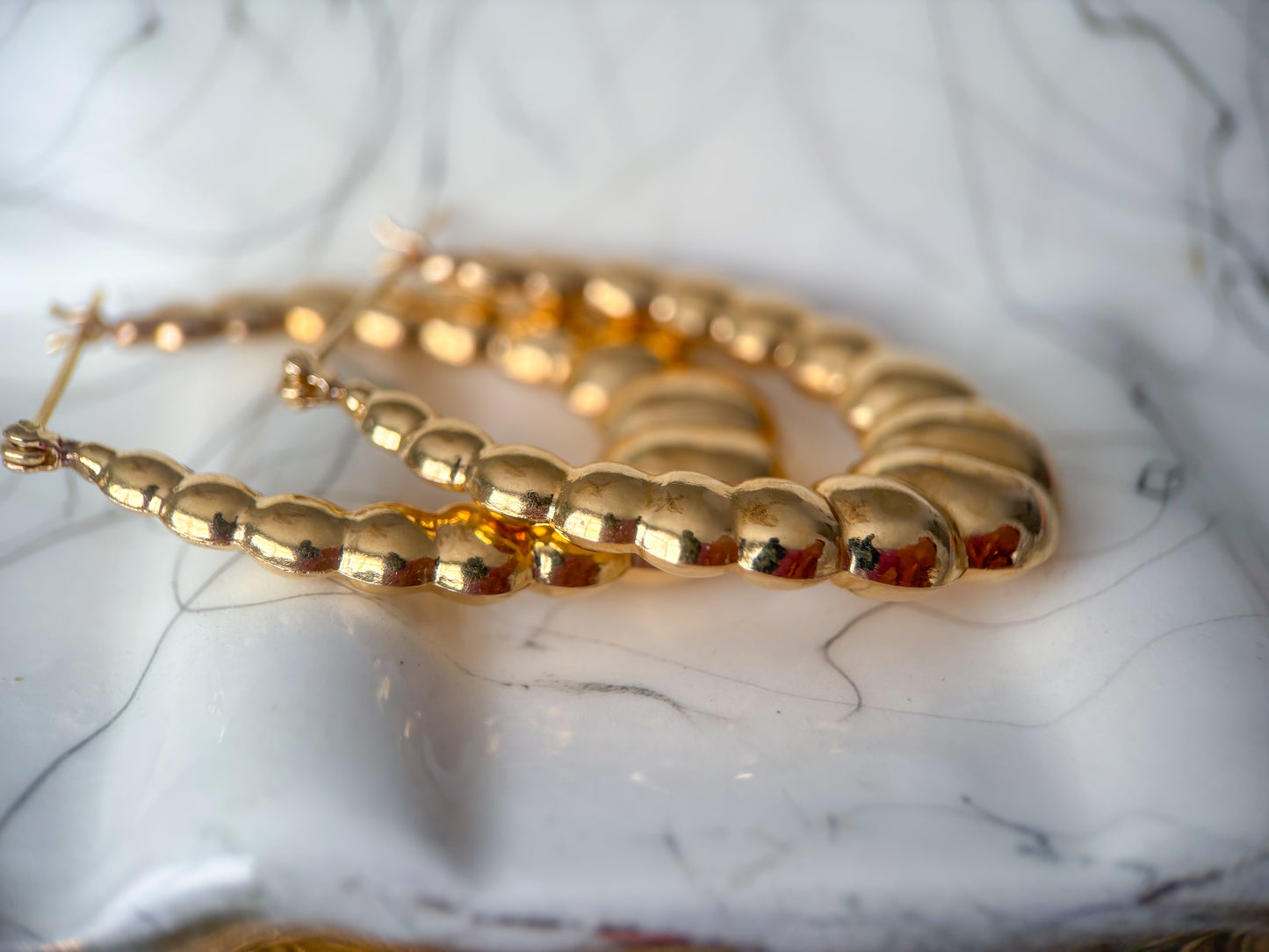 Vintage 14k Yellow Gold Large Scalloped Hoop Earrings