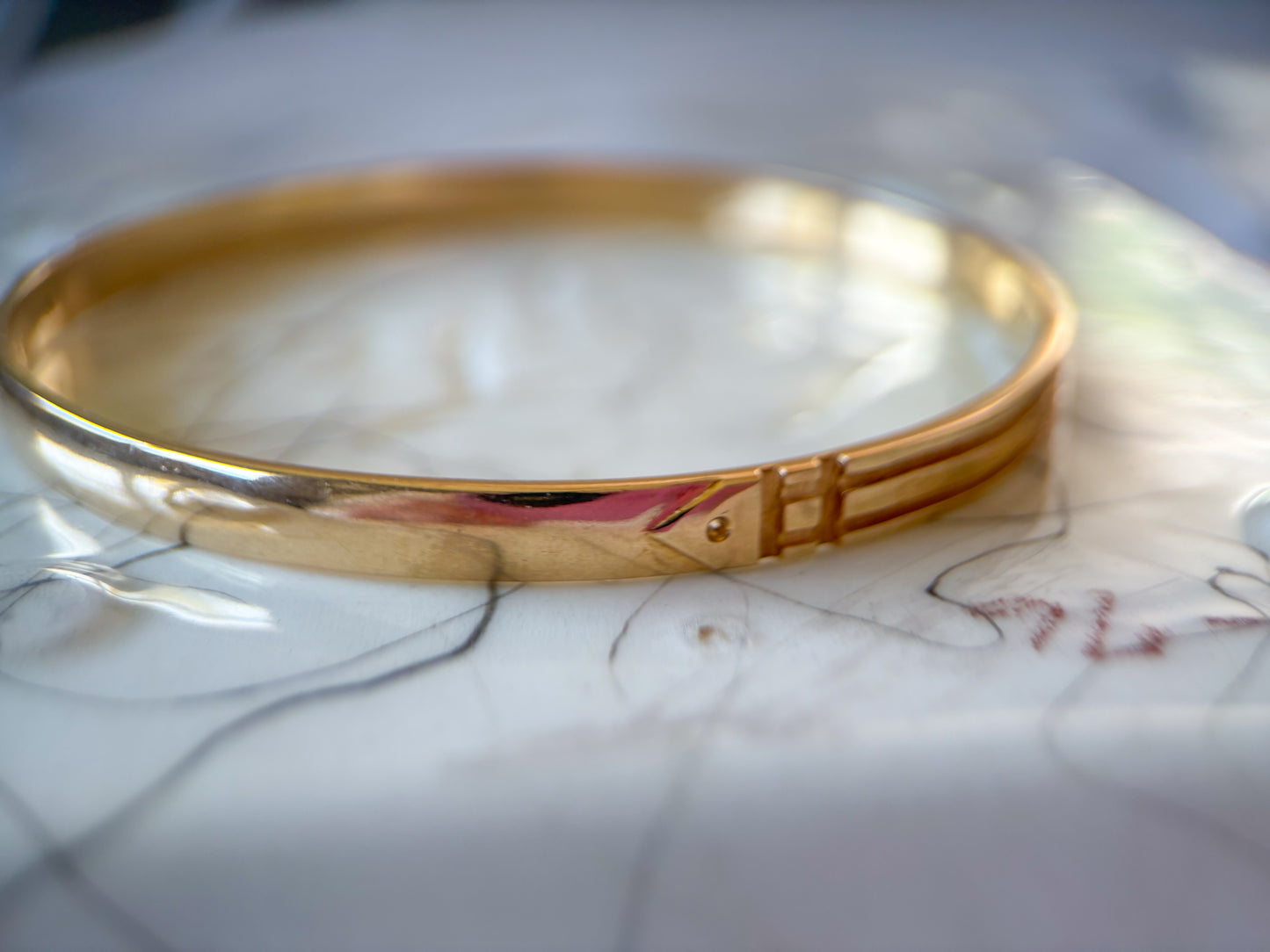 Vintage Solid and Heavy 14k Yellow Gold Bangle