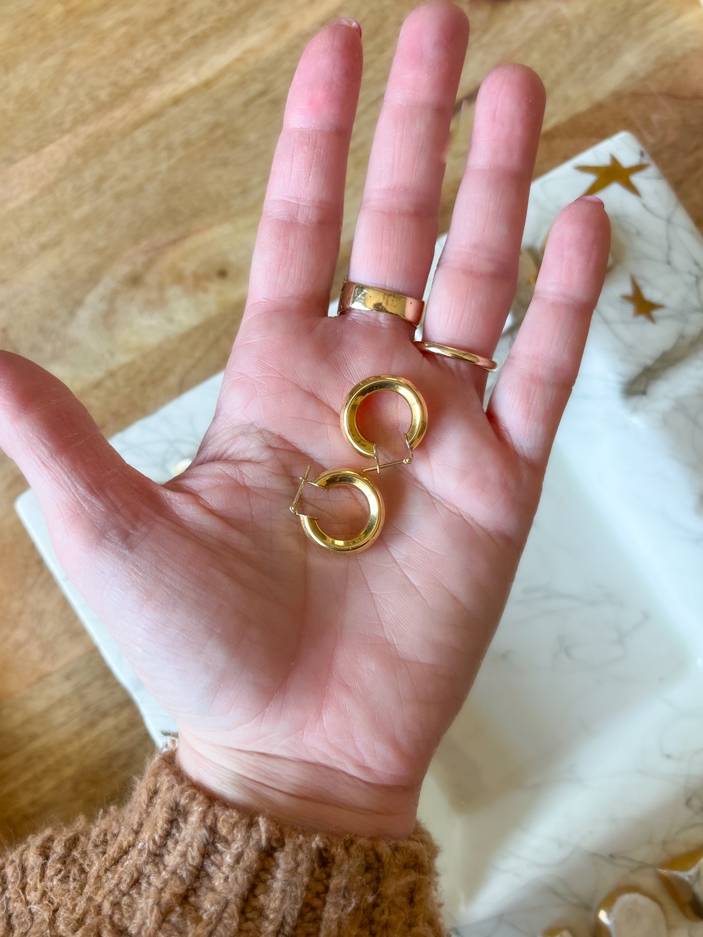 Vintage Chunky Faceted 14k Yellow Gold Hoop Earrings