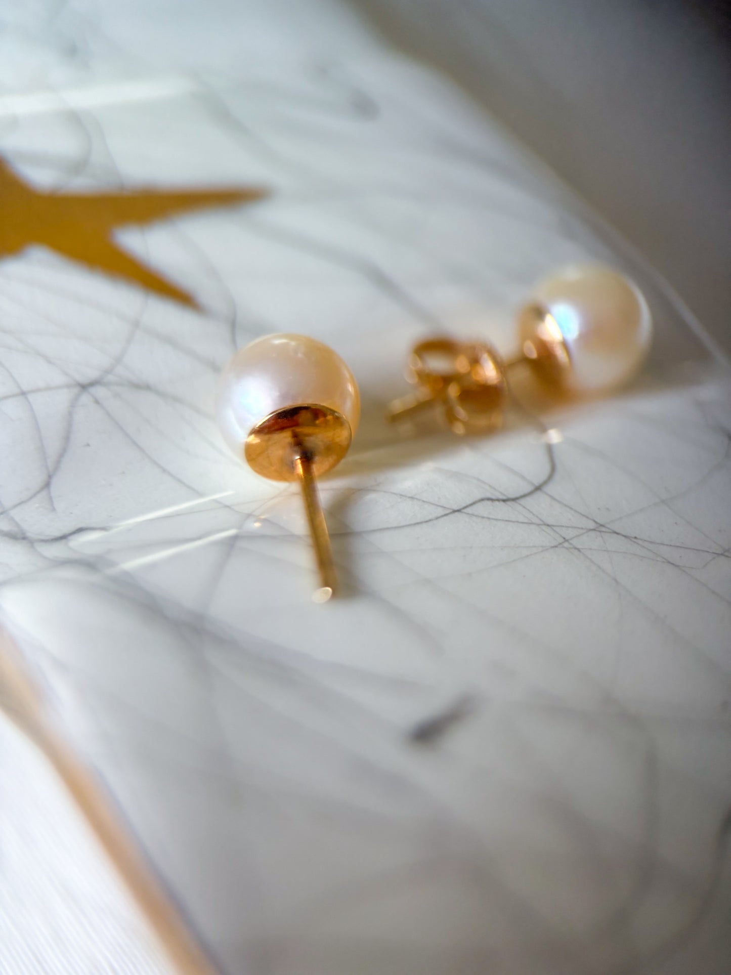 Vintage Pearl Stud 14k Yellow Gold Earrings