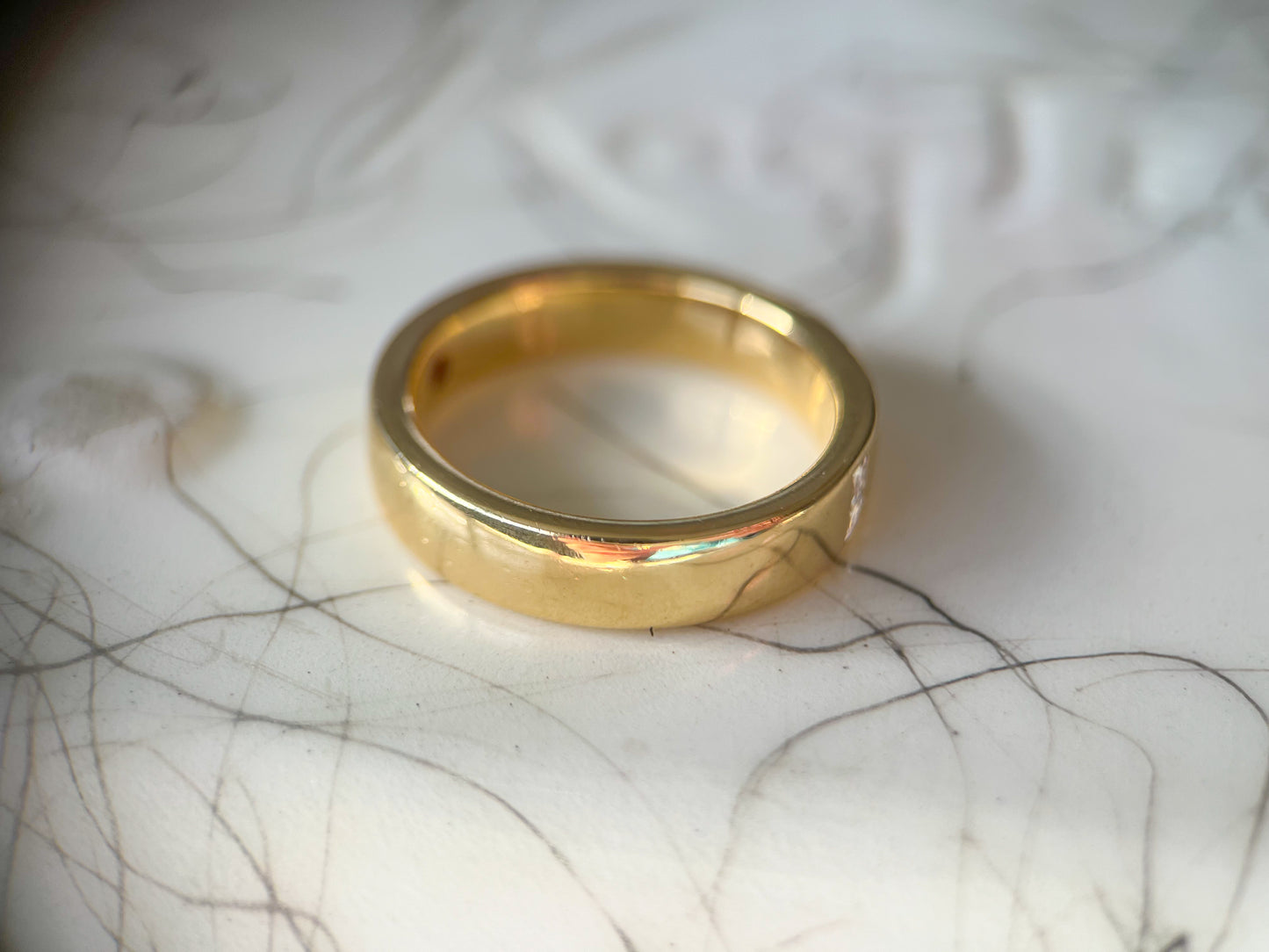Vintage Natural Diamond and Hidden Natural Ruby 18k Yellow Gold Band Ring