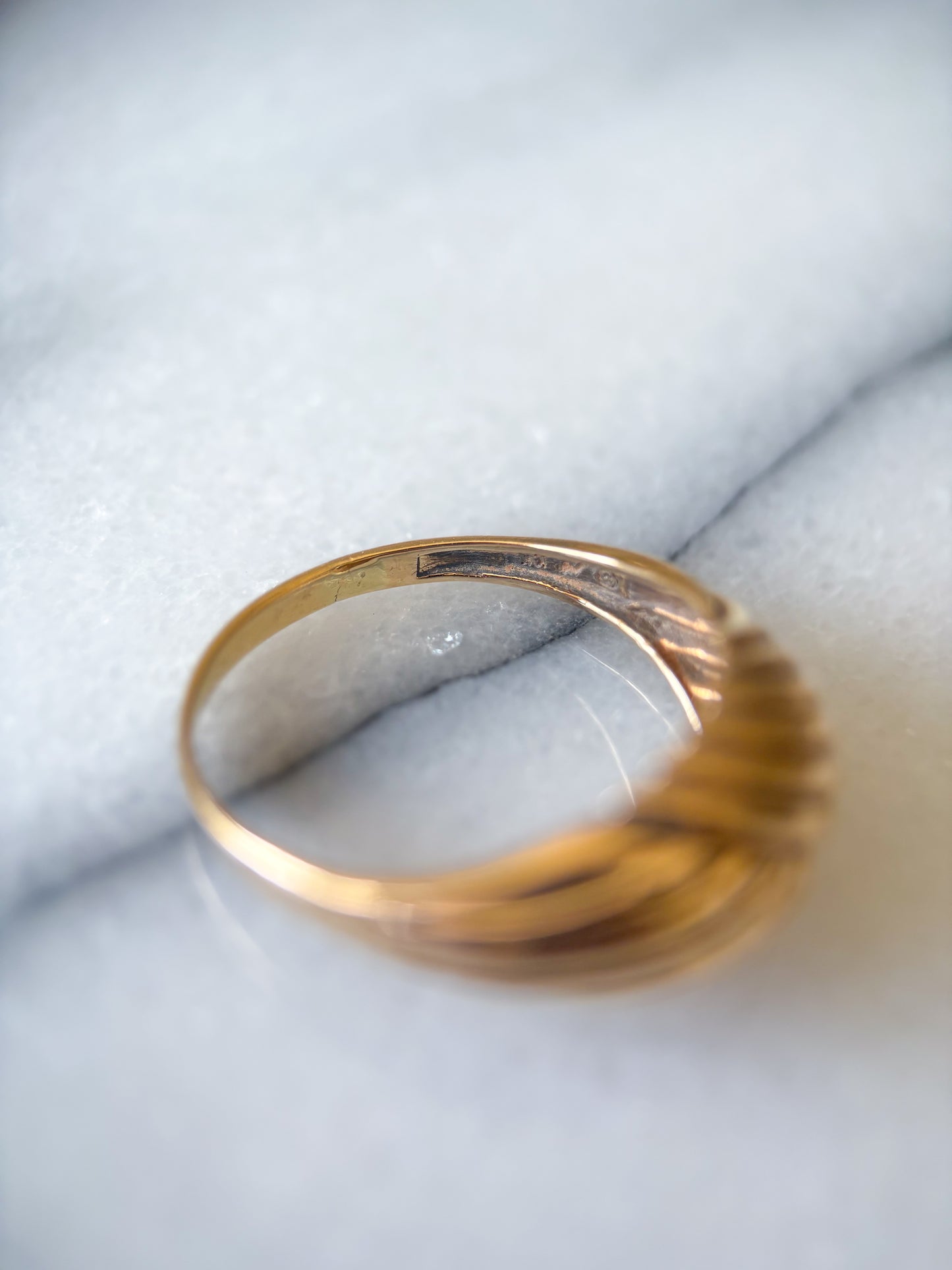 Vintage Bombé 10k Yellow Gold Ring