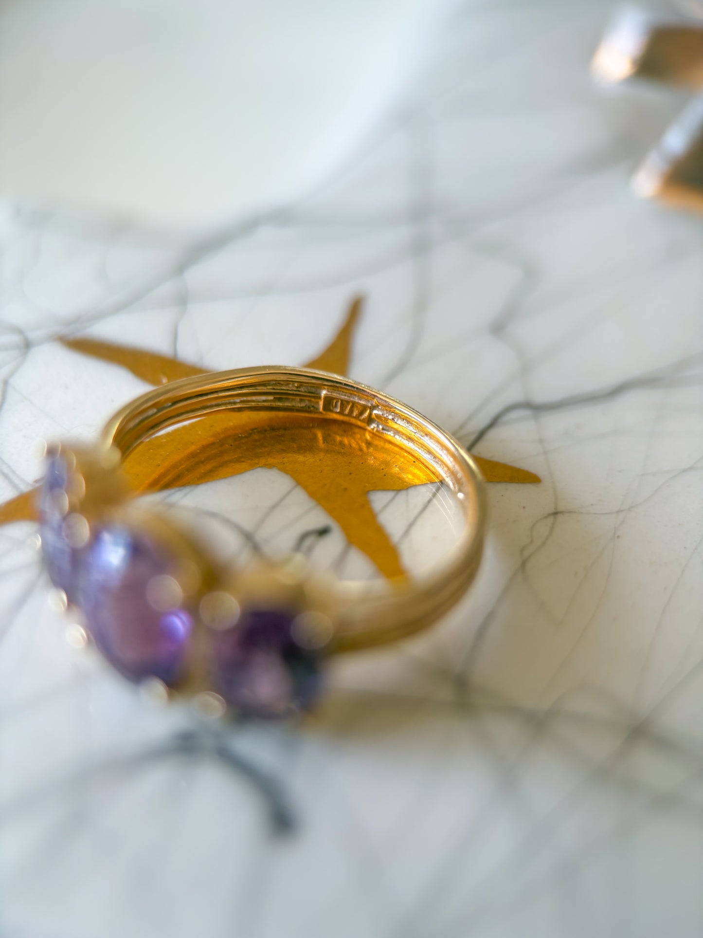 Vintage Amethyst 3 Stone 14k Yellow Gold Ring