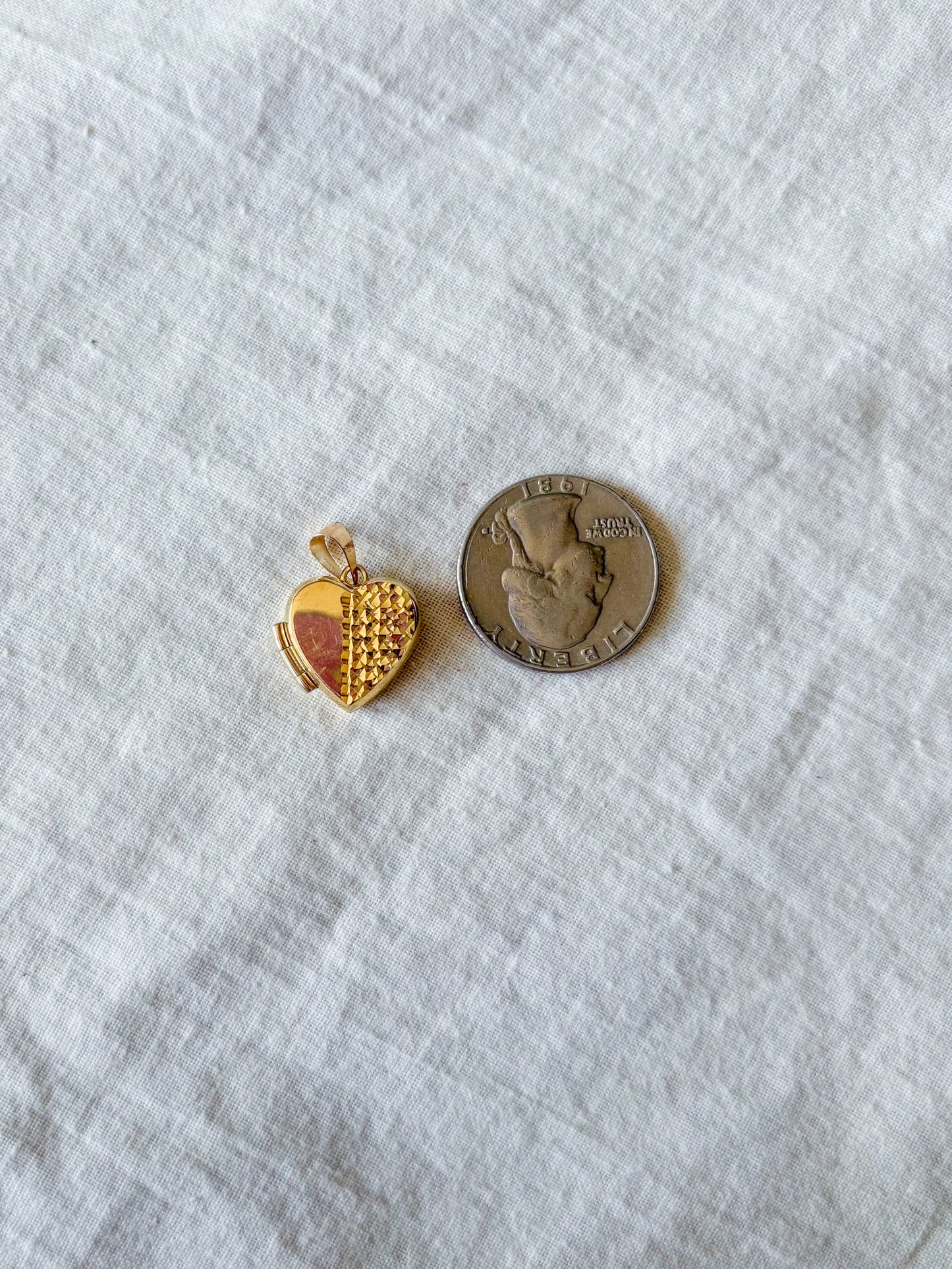 Vintage Heart Locket 10k Yellow Gold Charm
