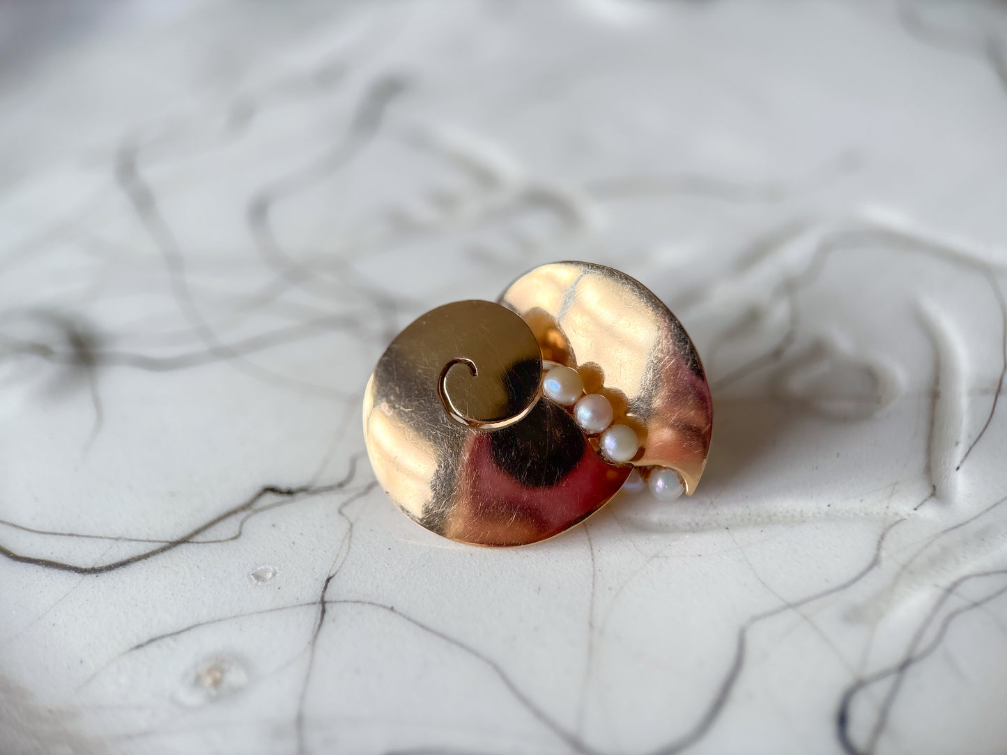 Vintage Pearl Wave Stud Earrings