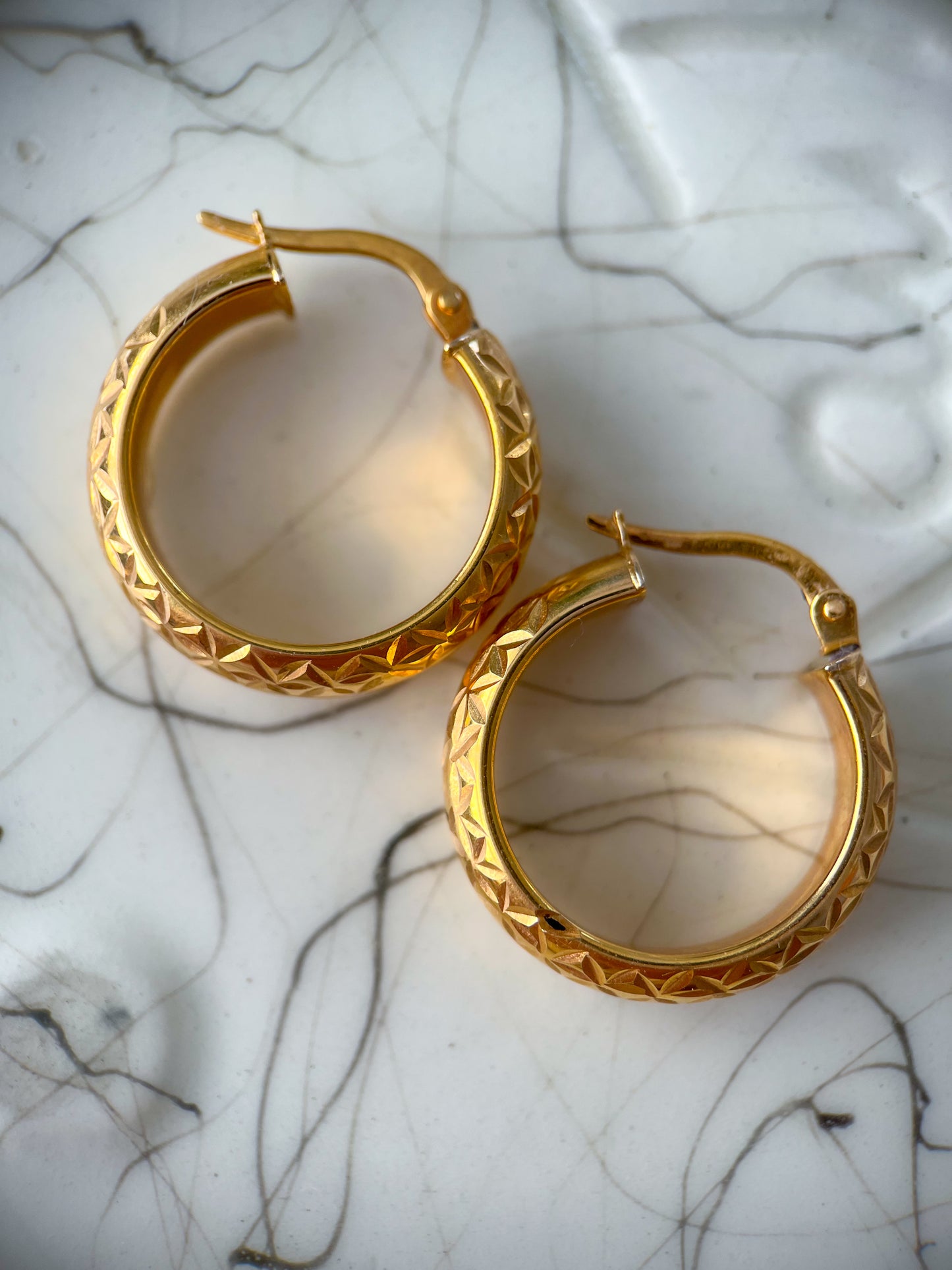 Vintage Puffy Quilted 14k Yellow Gold Hoop Earrings