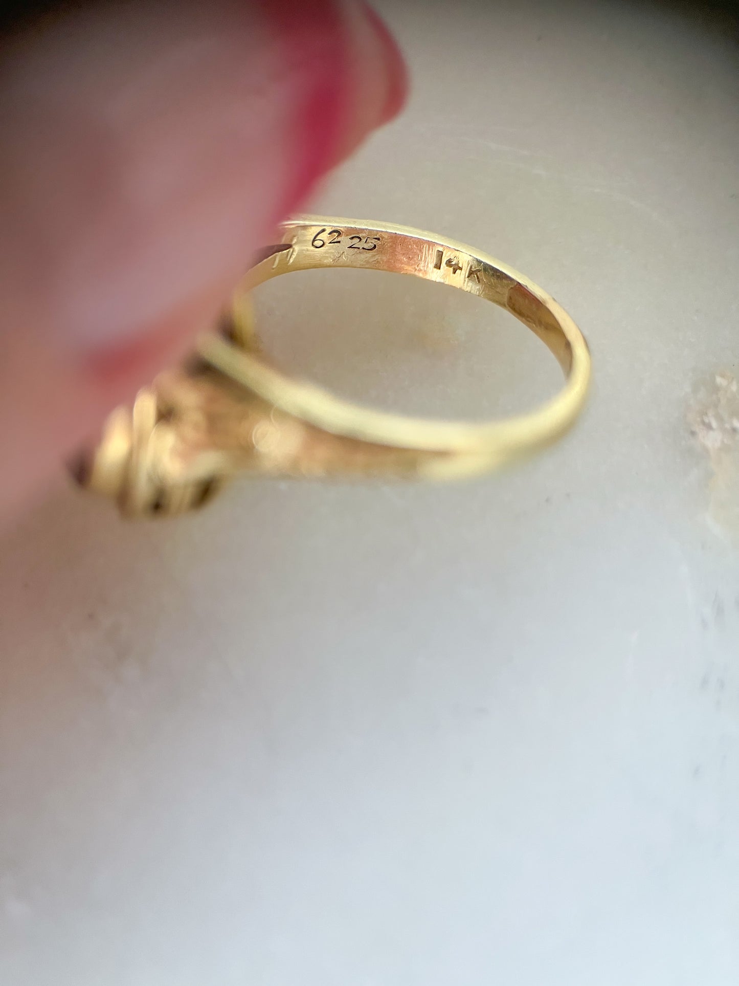 Vintage Pear Shaped Amethyst 14k Yellow Gold Ring