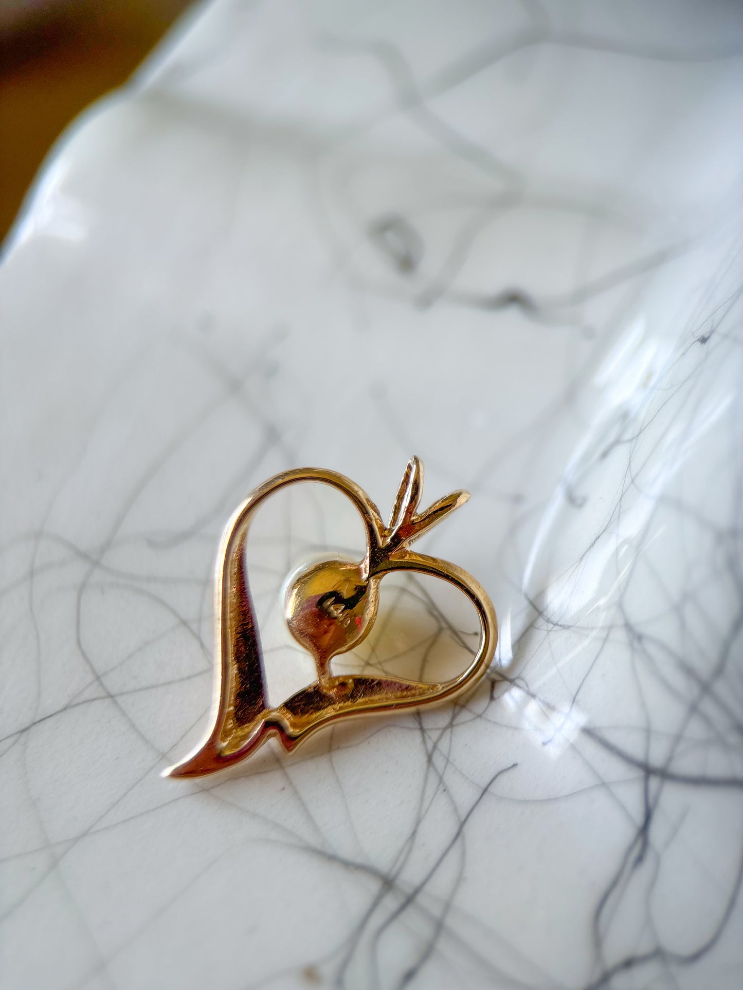 Vintage Pearl 14k Yellow Gold Heart Charm