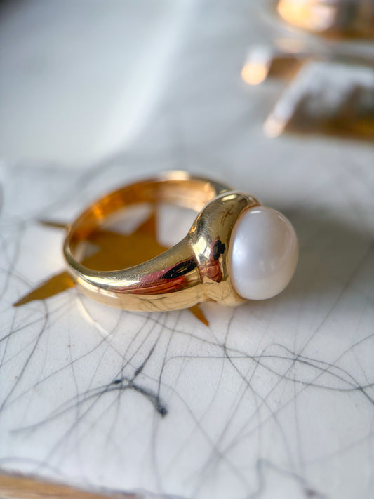 Vintage Large Natural Pearl 14k Yellow Gold Ring