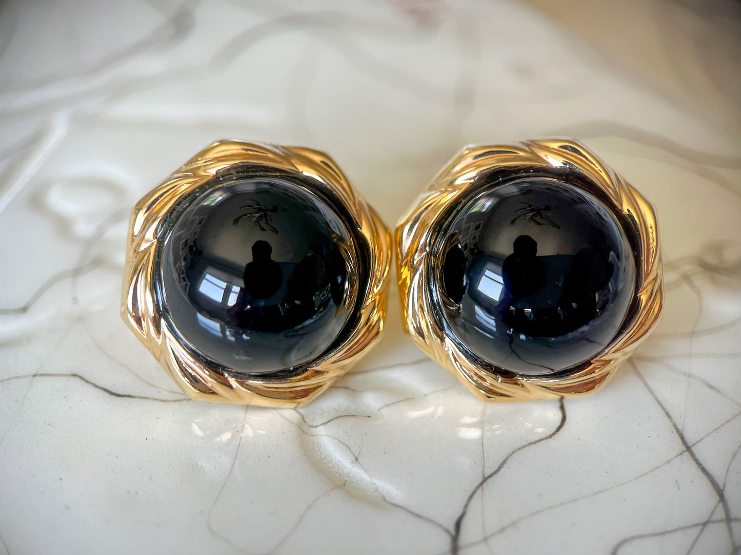 Vintage Round Onxy 14k Yellow Gold Stud Earrings