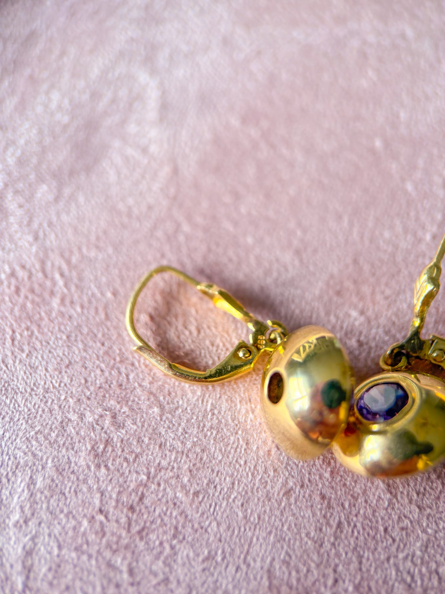 Vintage Natural Round Amethyst 14k Yellow Gold Drop Earrings