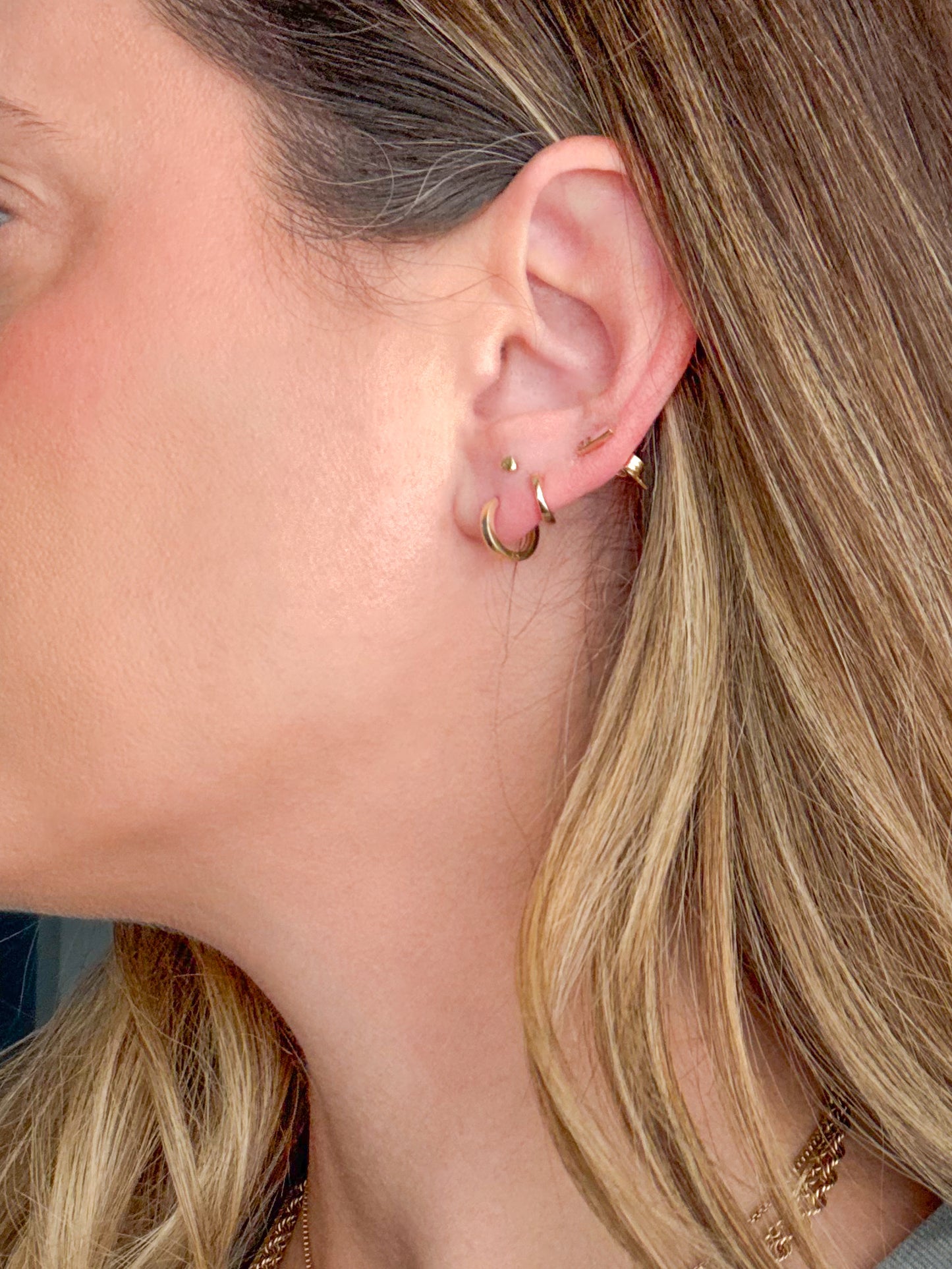 Vintage Medium 14k Yellow Gold Huggies