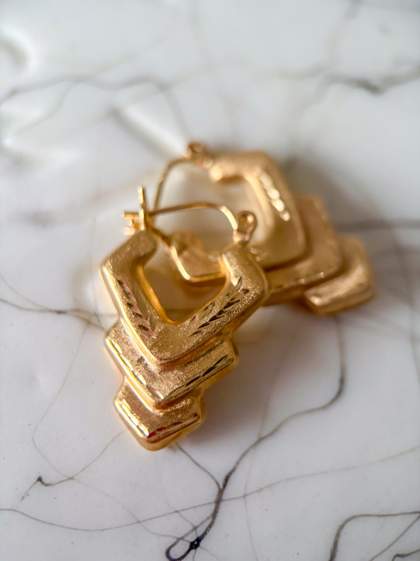 Vintage Tapered 14k Yellow Gold Hoop Earrings