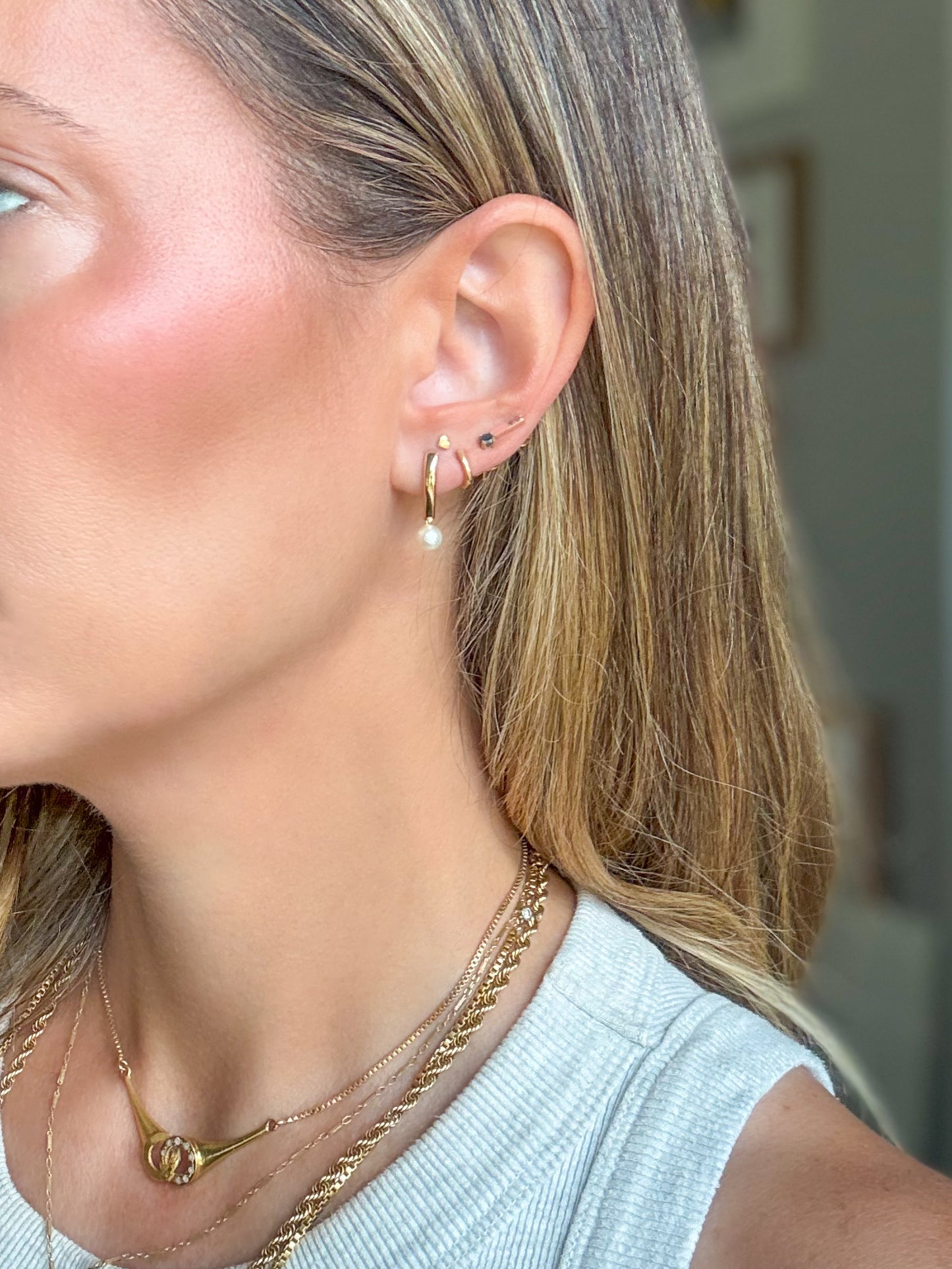 Vintage Pearl Dangle 14k Yellow Gold Earrings