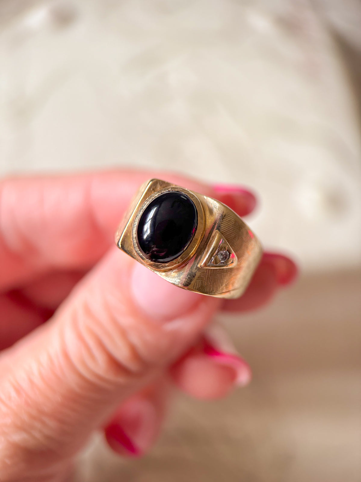 Vintage Onyx and Natural Diamond 14k Yellow Gold Ring