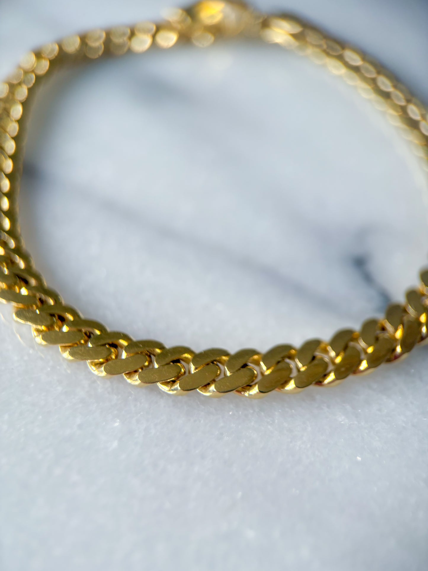 Vintage Curb Link 10k Yellow Gold 8 Inch Bracelet