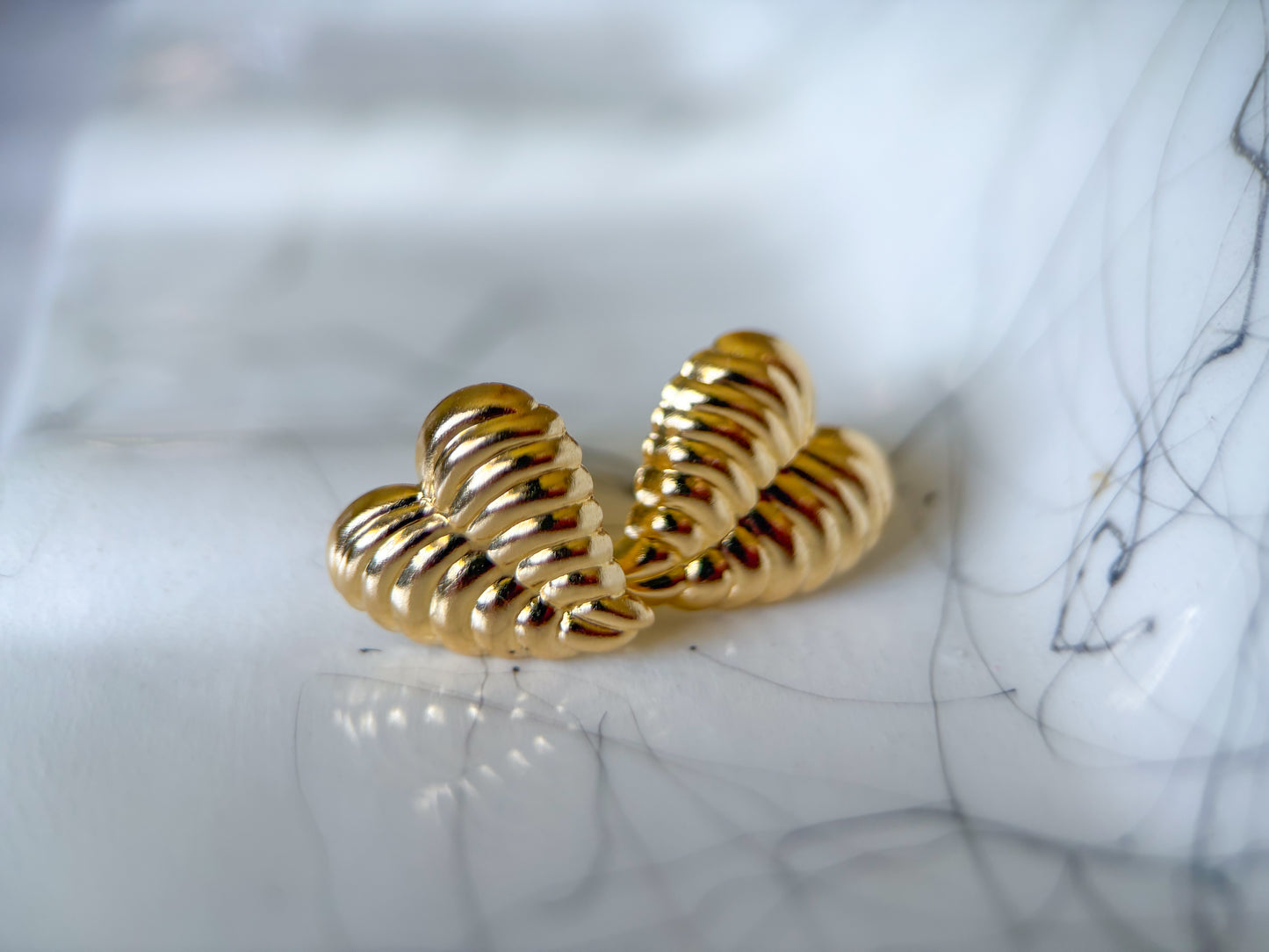 Vintage Heart Shaped 14k Yellow Gold Stud Earrings