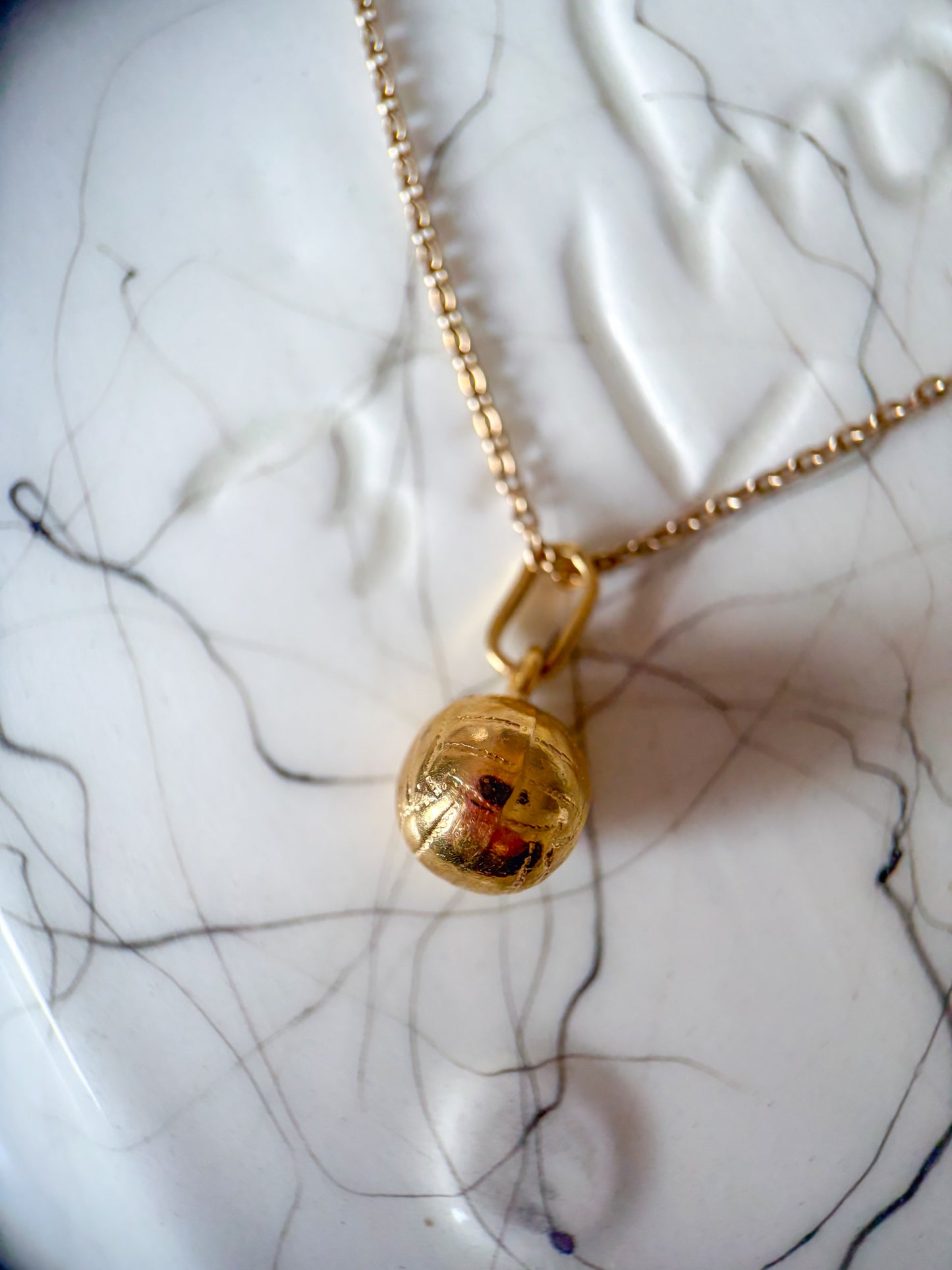 Vintage Volley Ball 18k Yellow Gold Charm