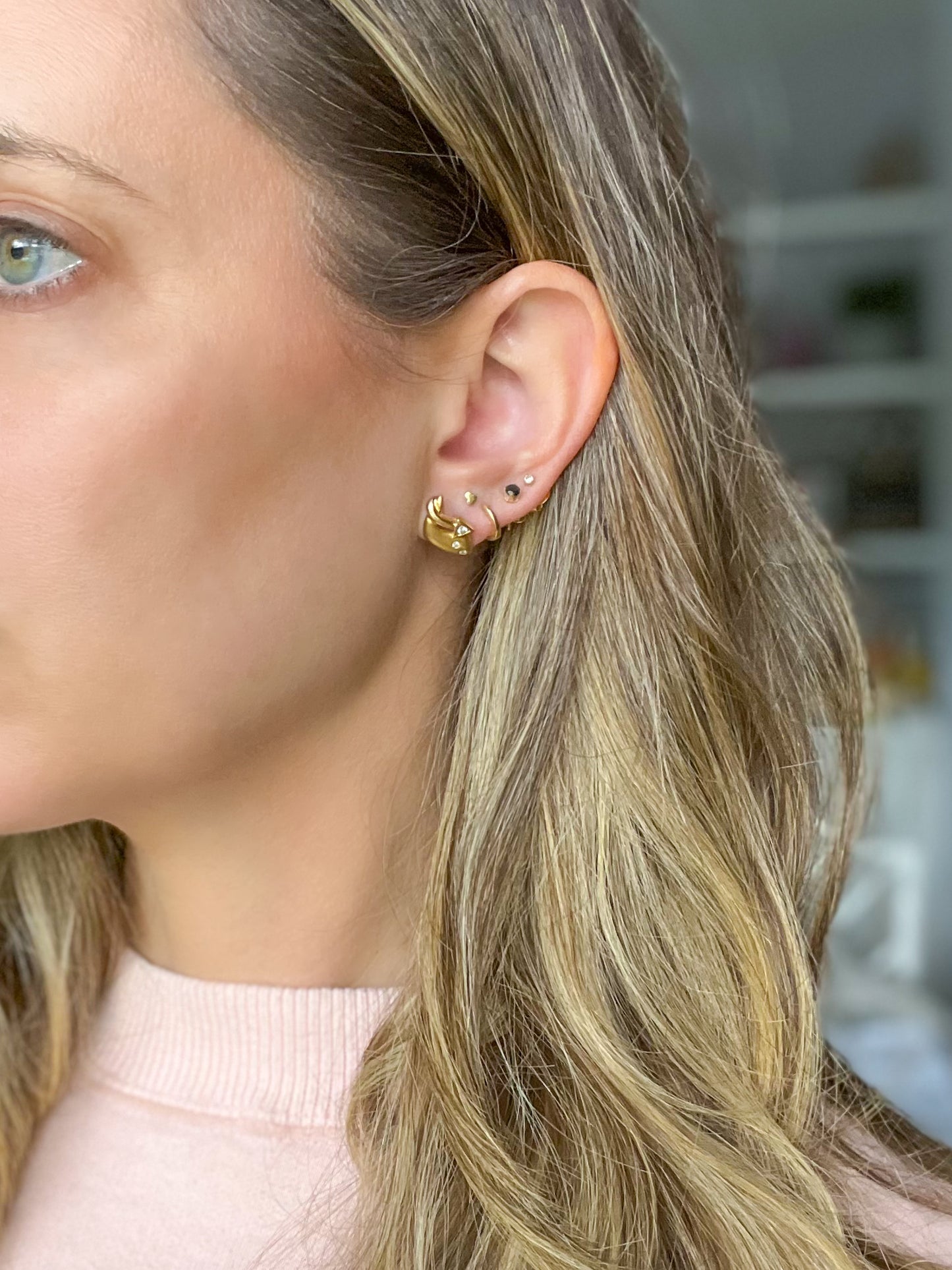 Vintage 14k Yellow Gold Arrows with CZ Earrings