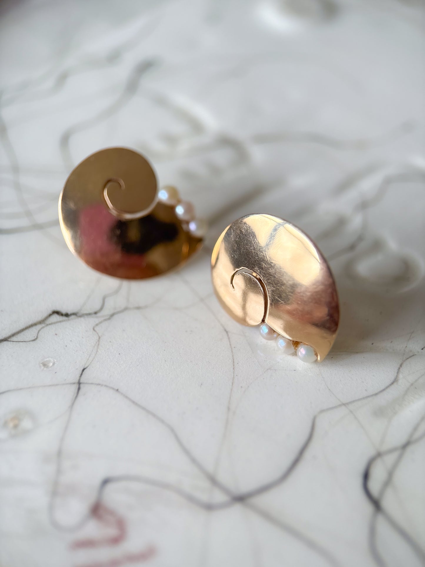 Vintage Pearl Wave Stud Earrings