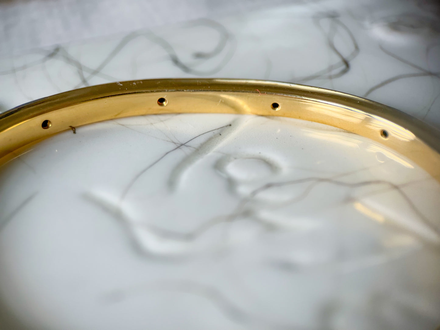 Vintage Square Bangle with Natural Diamonds in 18k Yellow Gold