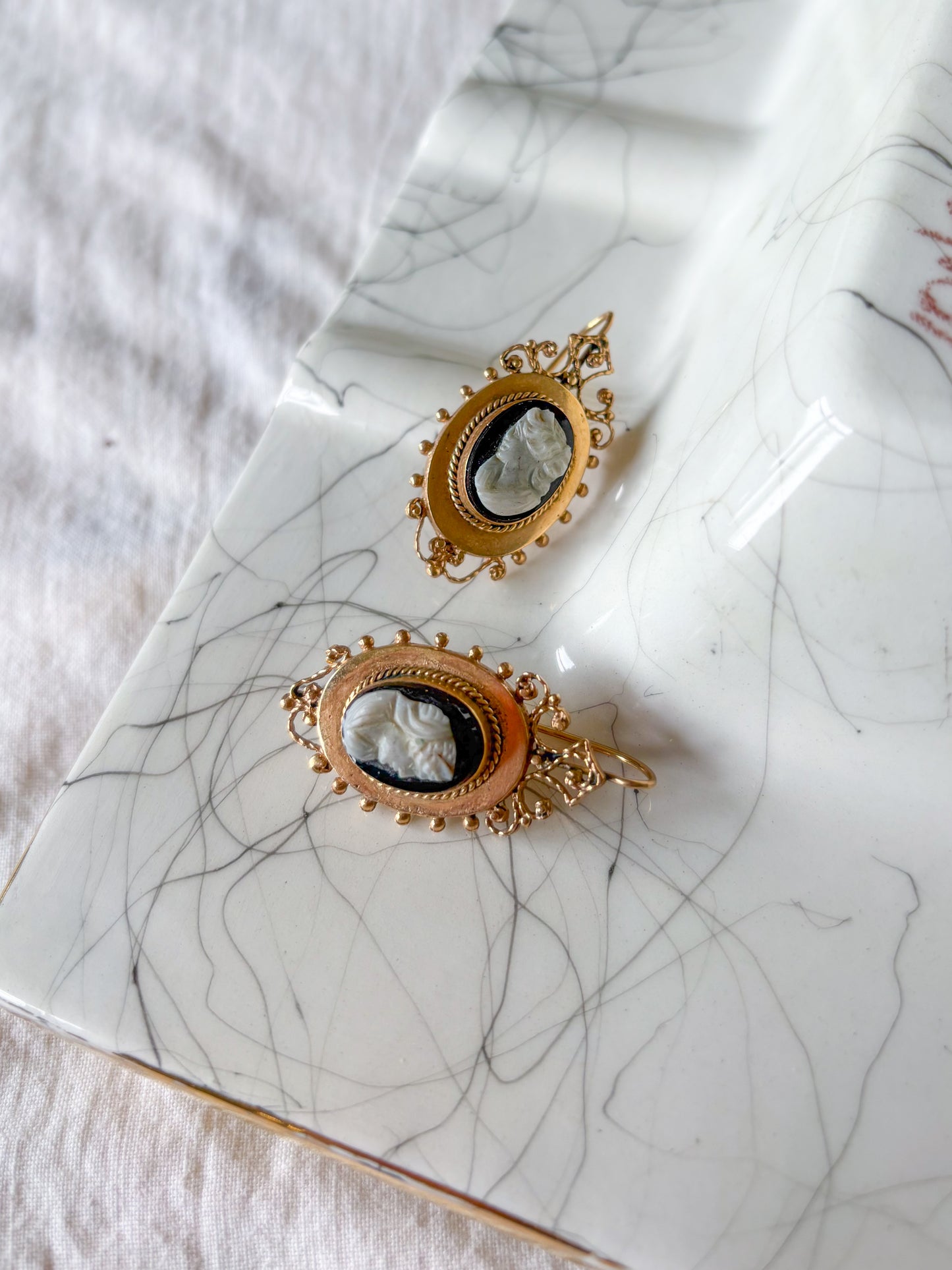 Vintage 14k Yellow Gold Cameo Earrings