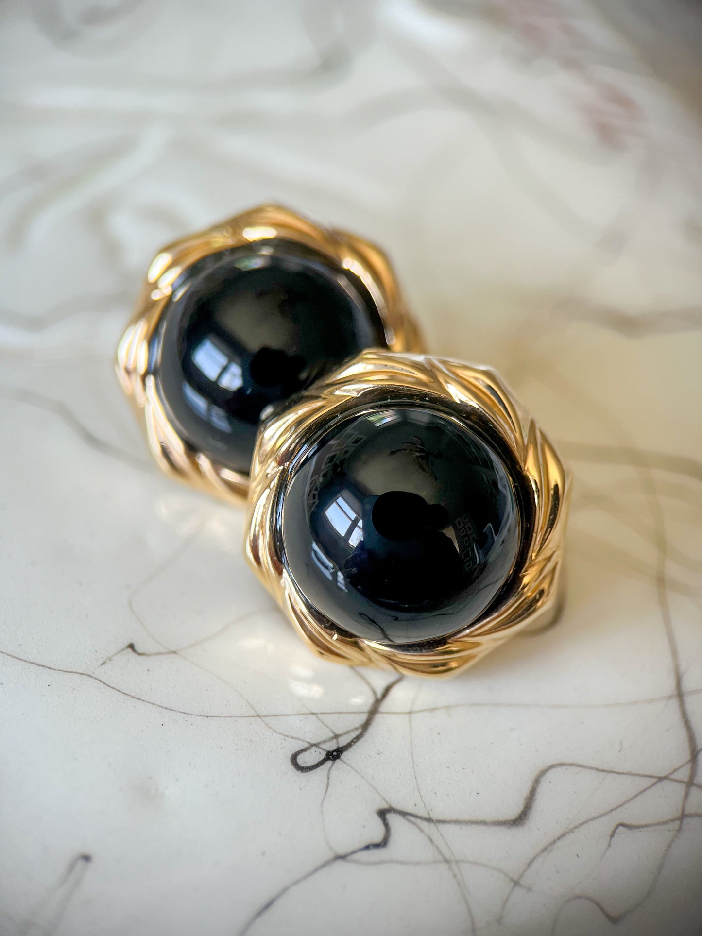 Vintage Round Onxy 14k Yellow Gold Stud Earrings