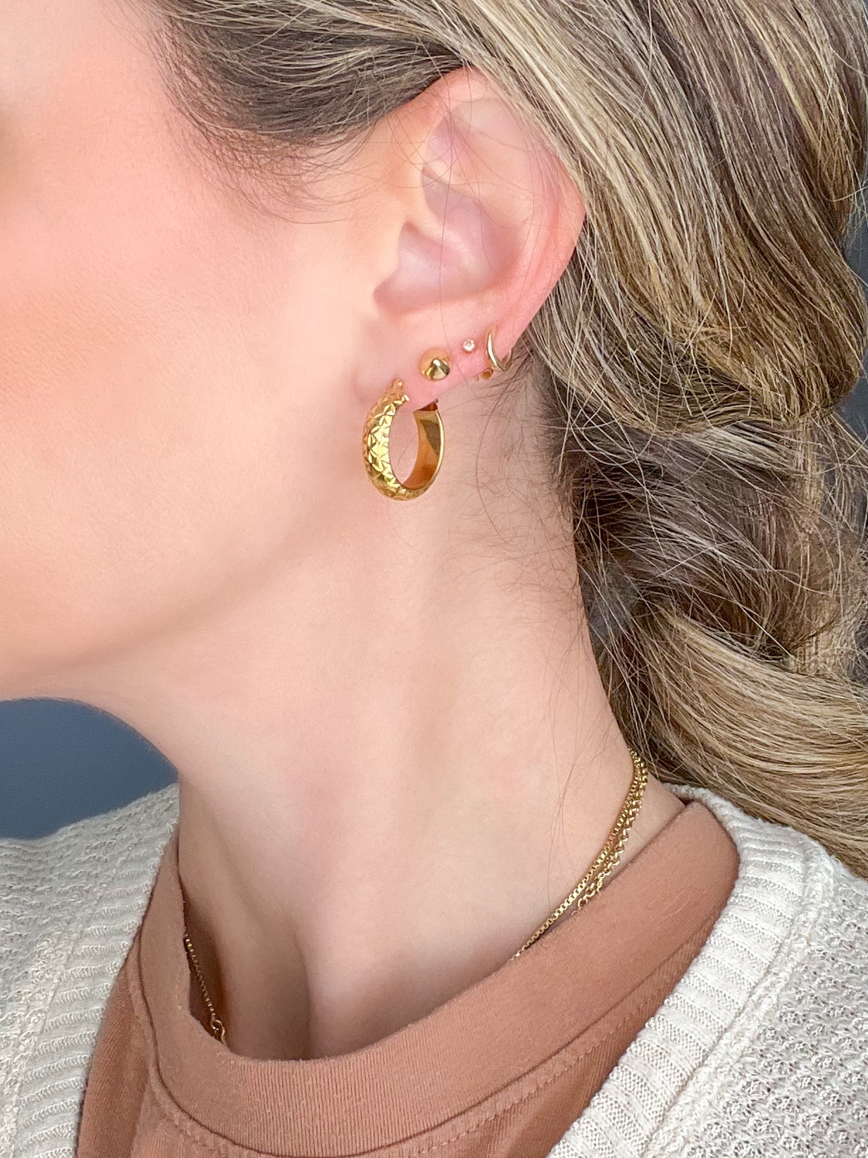 Vintage Puffy Quilted 14k Yellow Gold Hoop Earrings