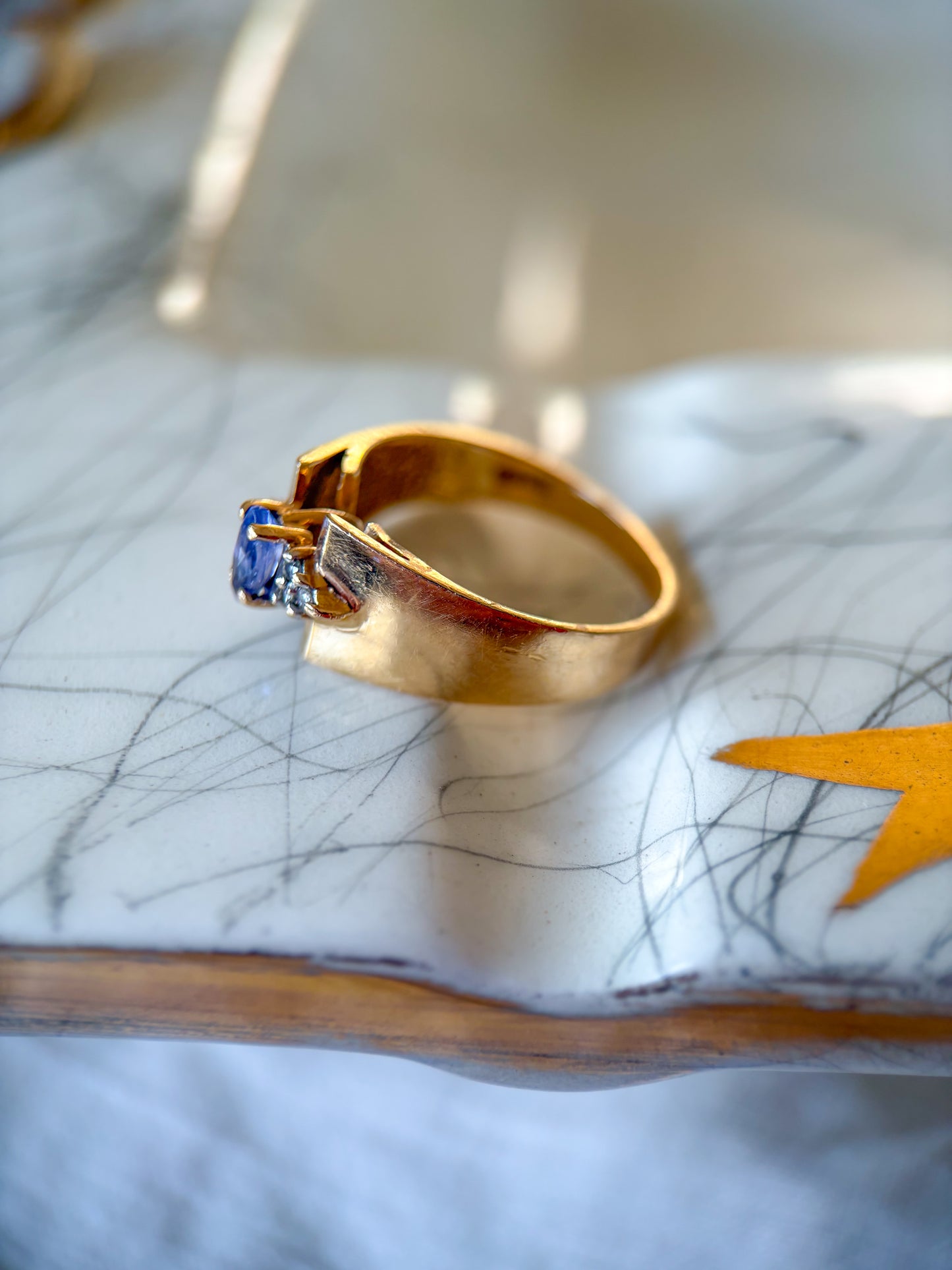 Vintage Natural Diamond and Blue Stone 14k Yellow Gold Ring