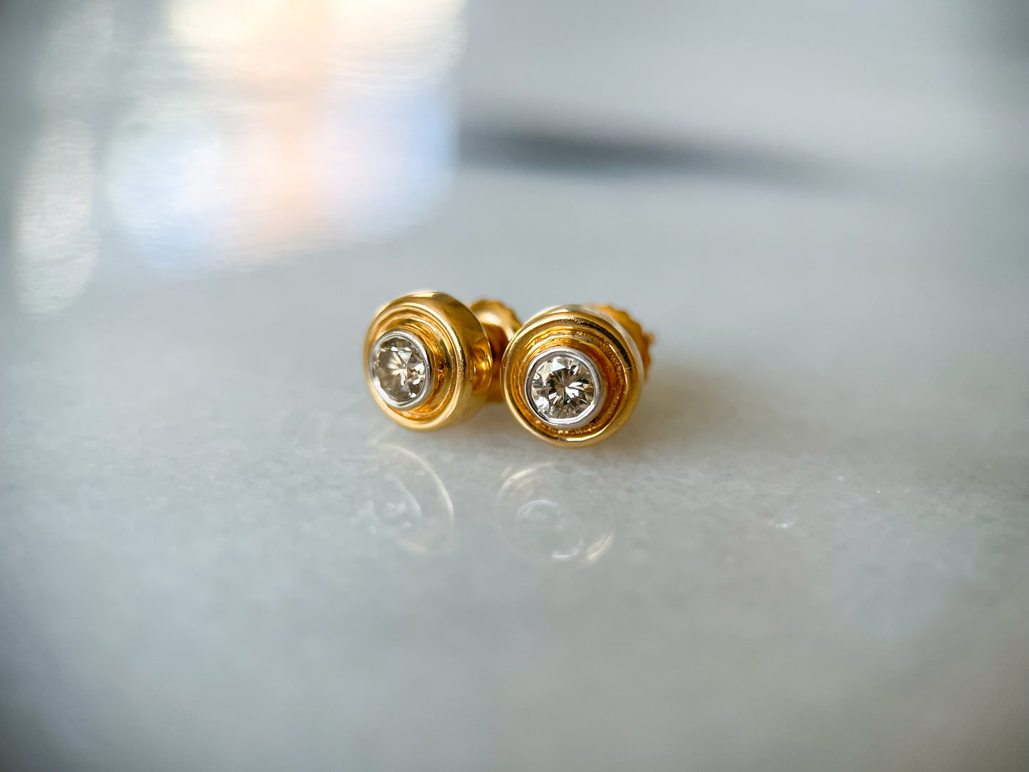 Vintage Natural Diamond 14k Yellow Gold Stud Earrings