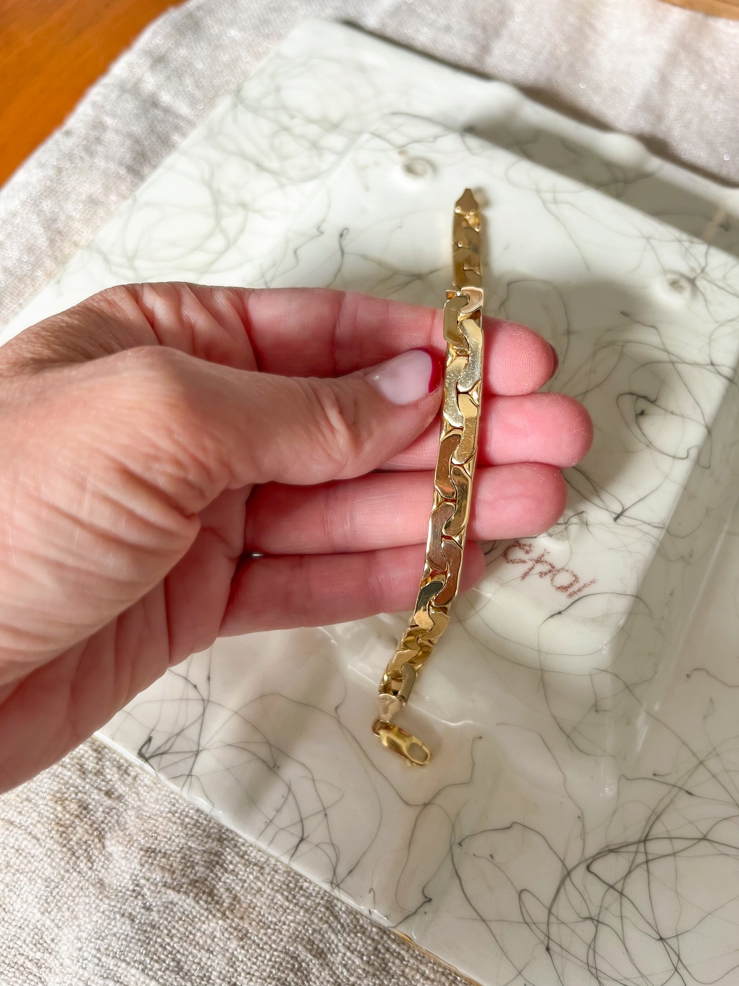 Vintage Solid Cobra Link 14k Yellow Gold 7 Inch Bracelet, circa 1970s