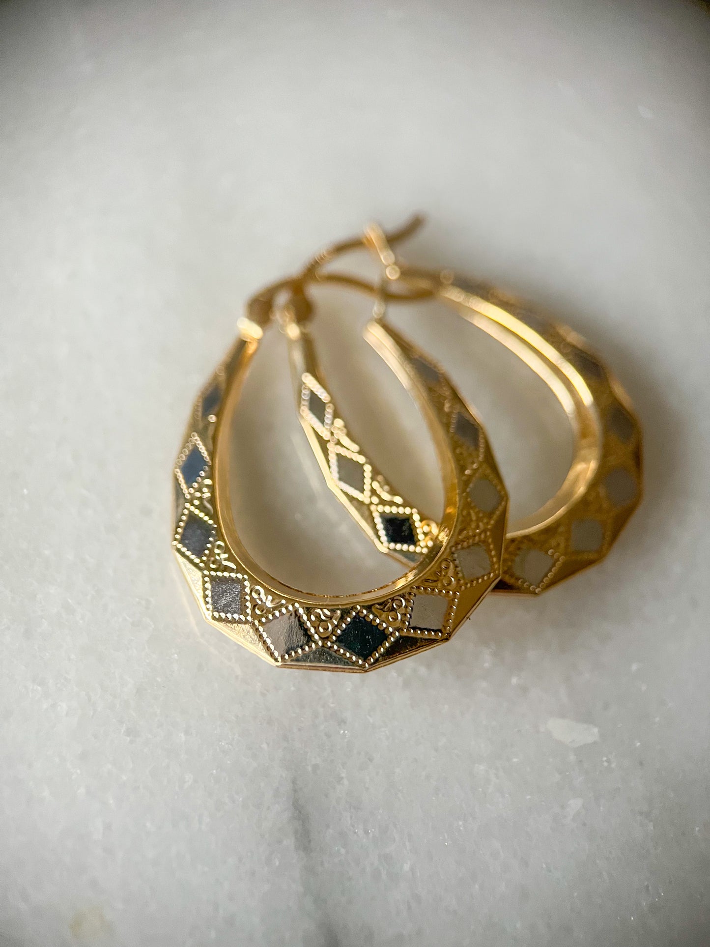 Vintage Oval Geometric 10k Yellow Gold Hoop Earrings