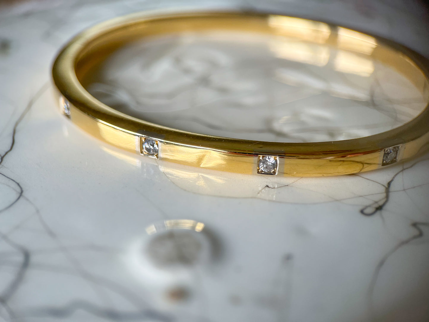 Vintage Square Bangle with Natural Diamonds in 18k Yellow Gold