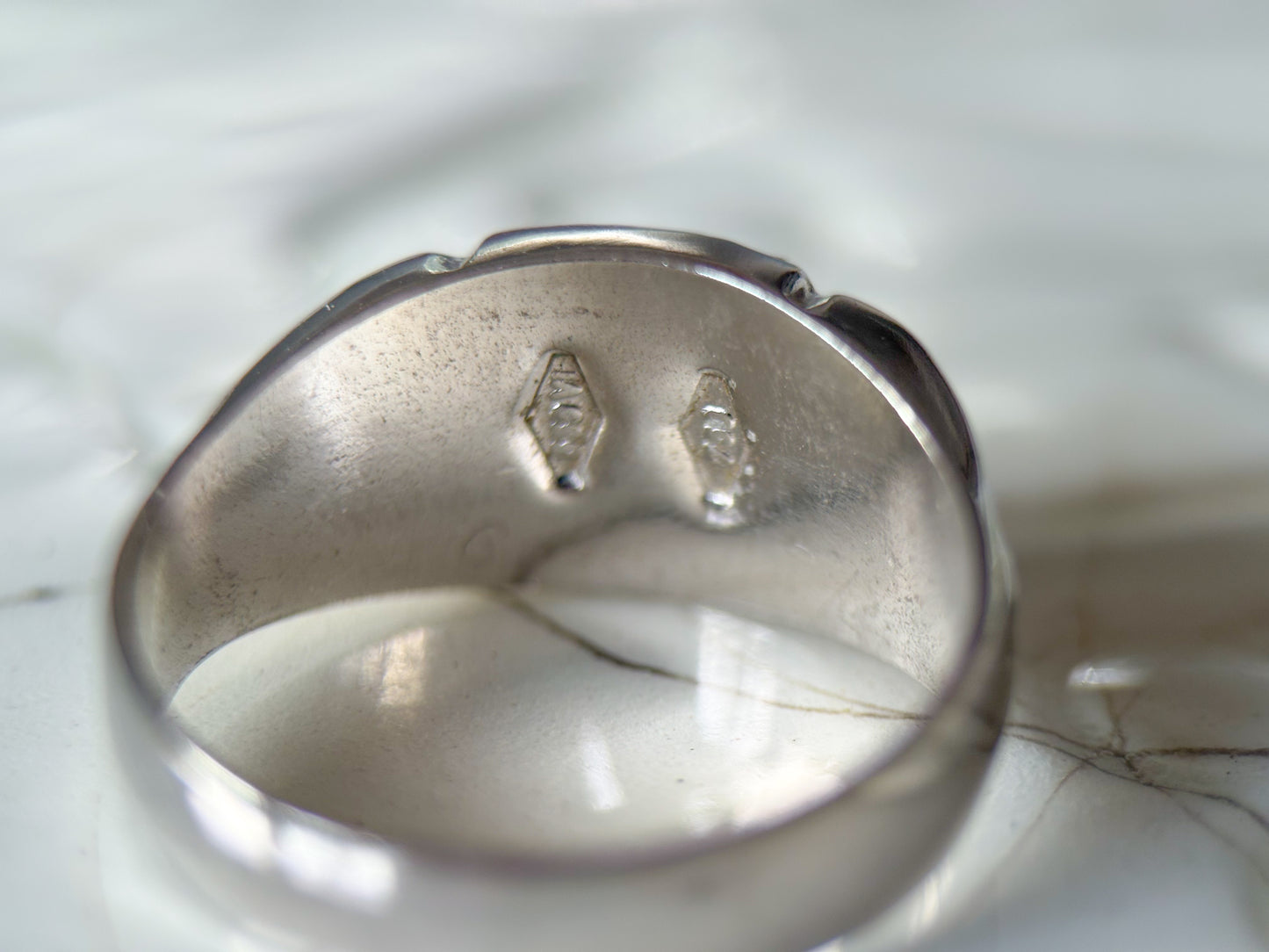 Vintage 18k White Gold Ring with Red Stone