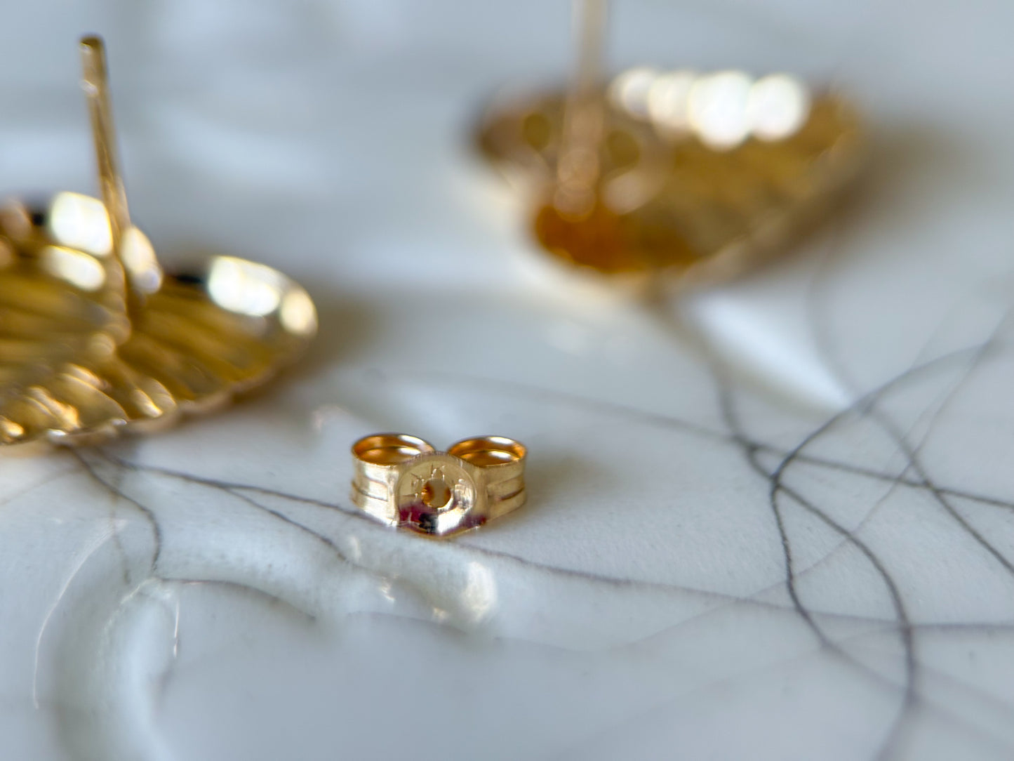 Vintage Heart Shaped 14k Yellow Gold Stud Earrings