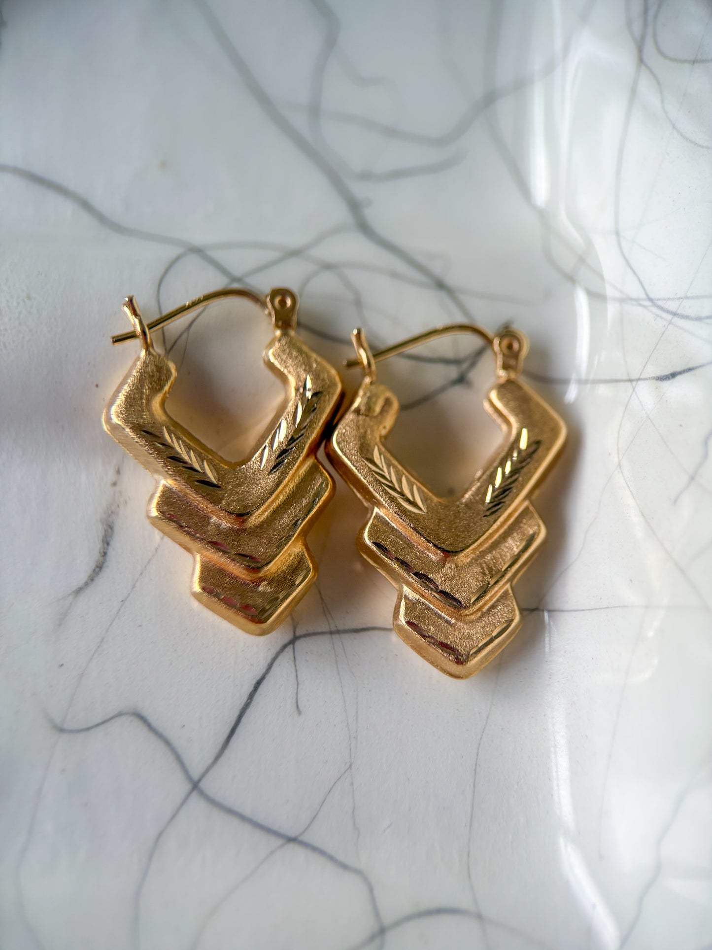 Vintage Tapered 14k Yellow Gold Hoop Earrings
