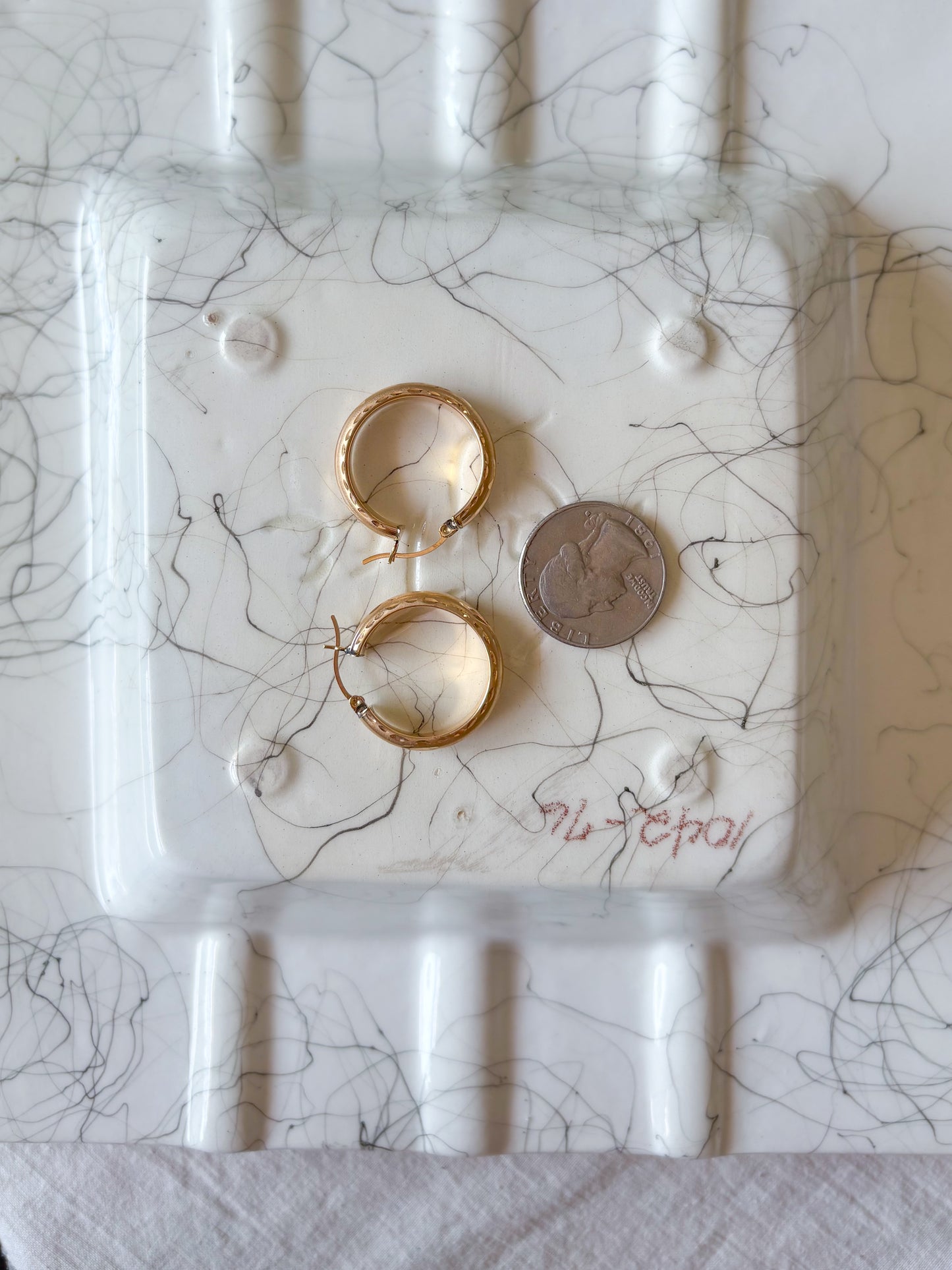 Vintage 14k Yellow Gold Etched Hoop Earrings