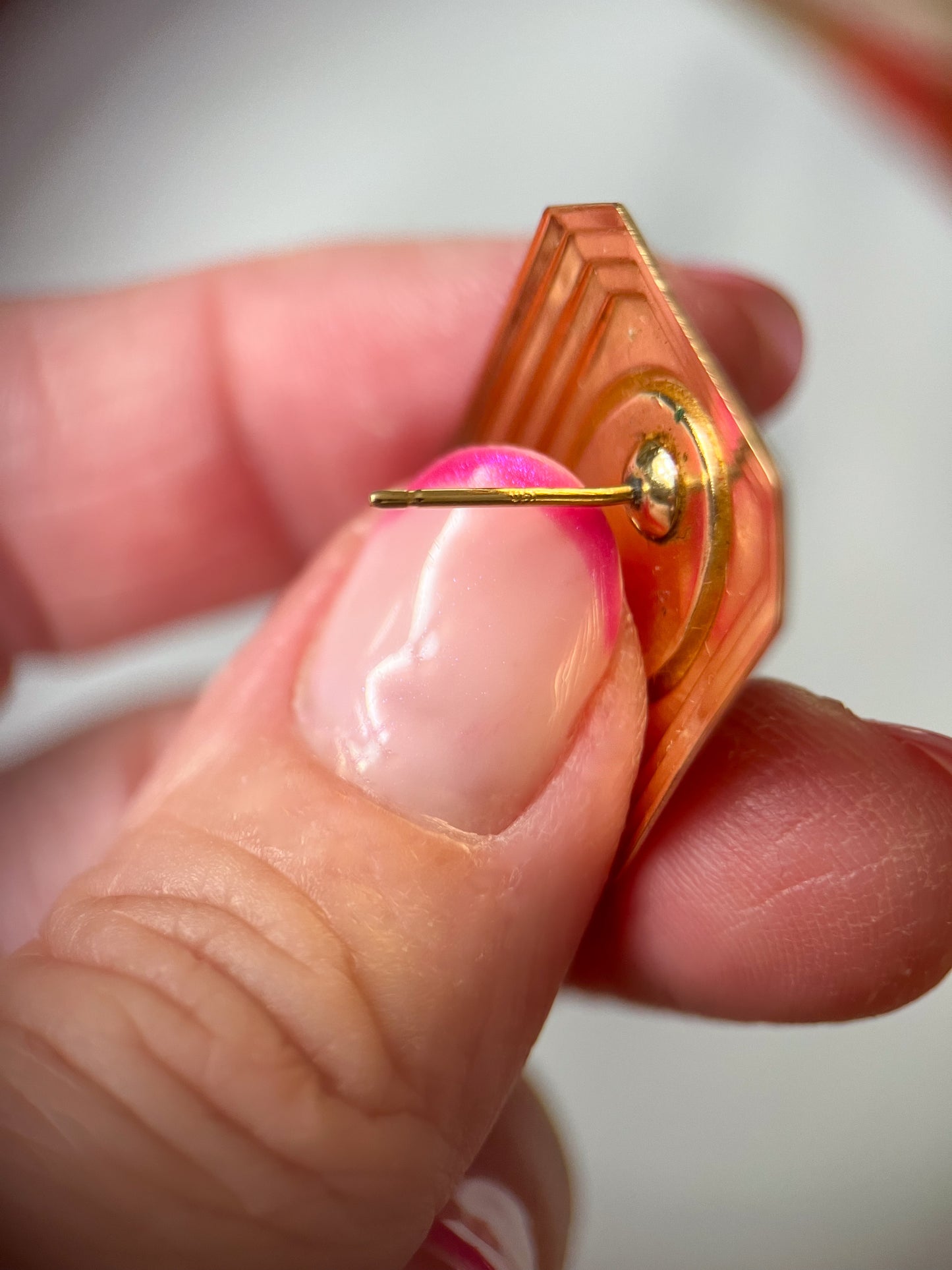 Vintage Oval Onxy and 14k Yellow Gold Stud Earrings