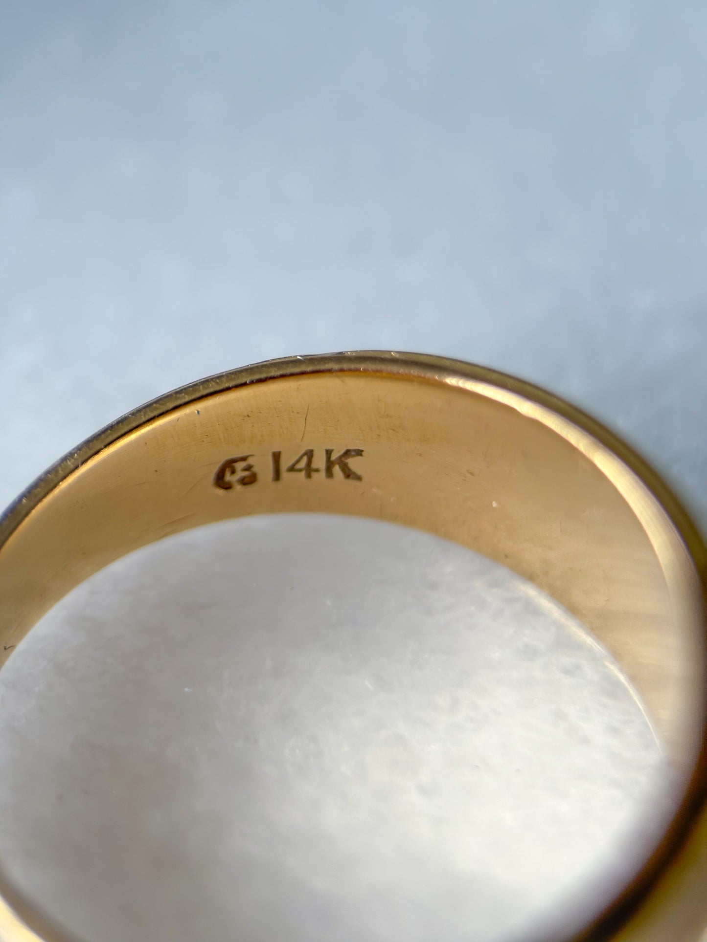 Vintage Band 14k Yellow Gold Ring
