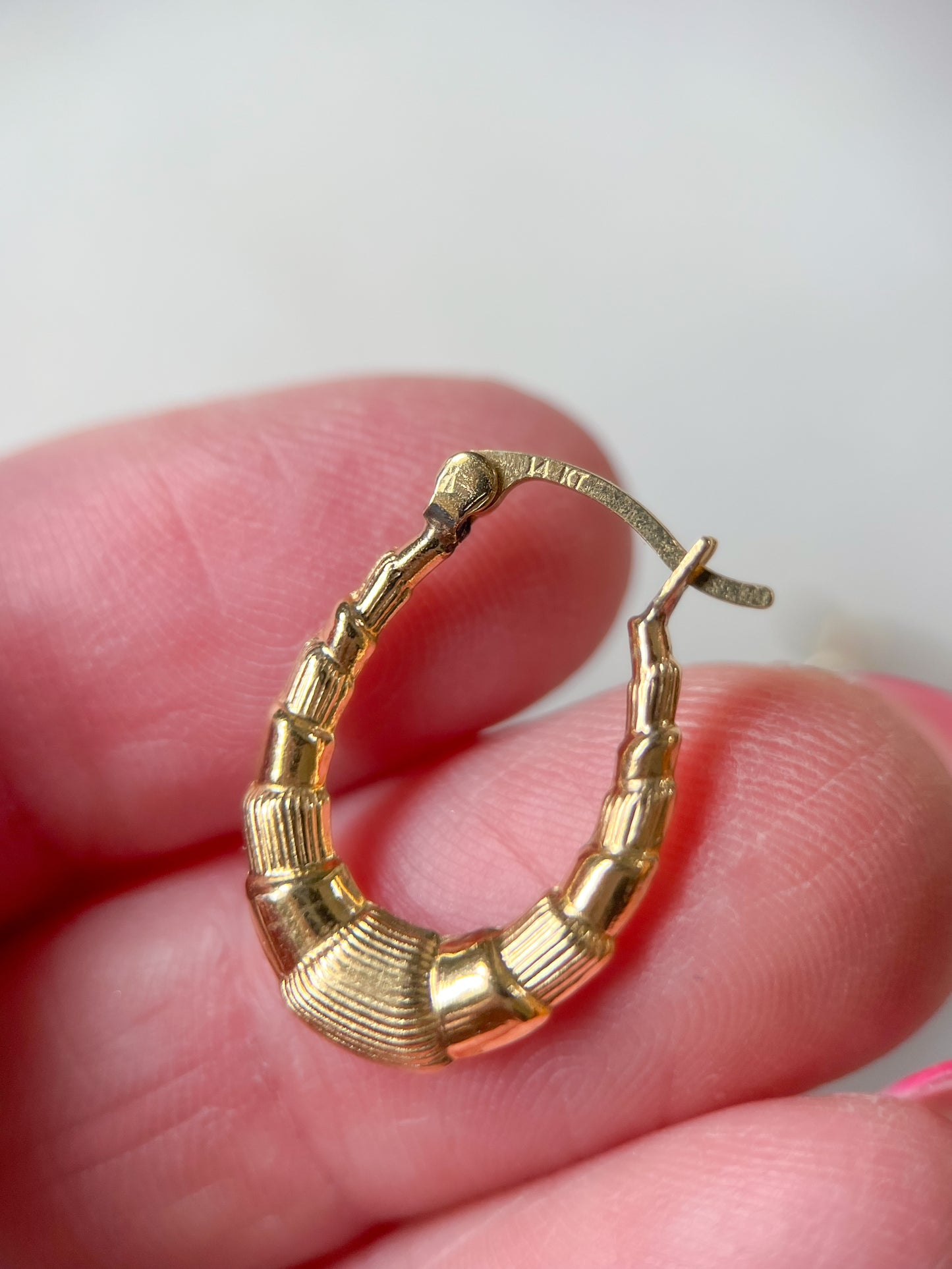 Vintage Oval Layered 14k Yellow Gold Hoop Earrings