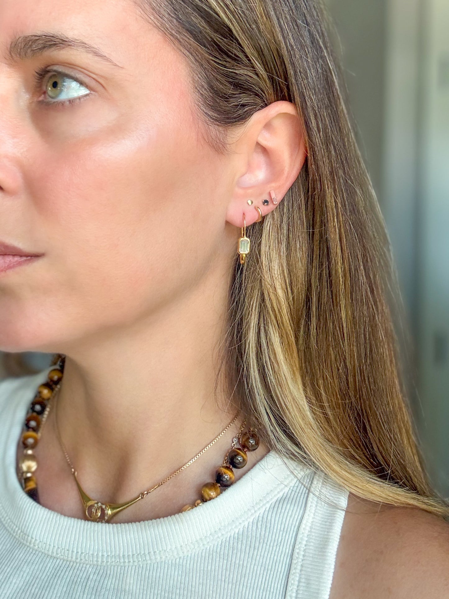 Vintage 18k Yellow Gold Earrings with CZ
