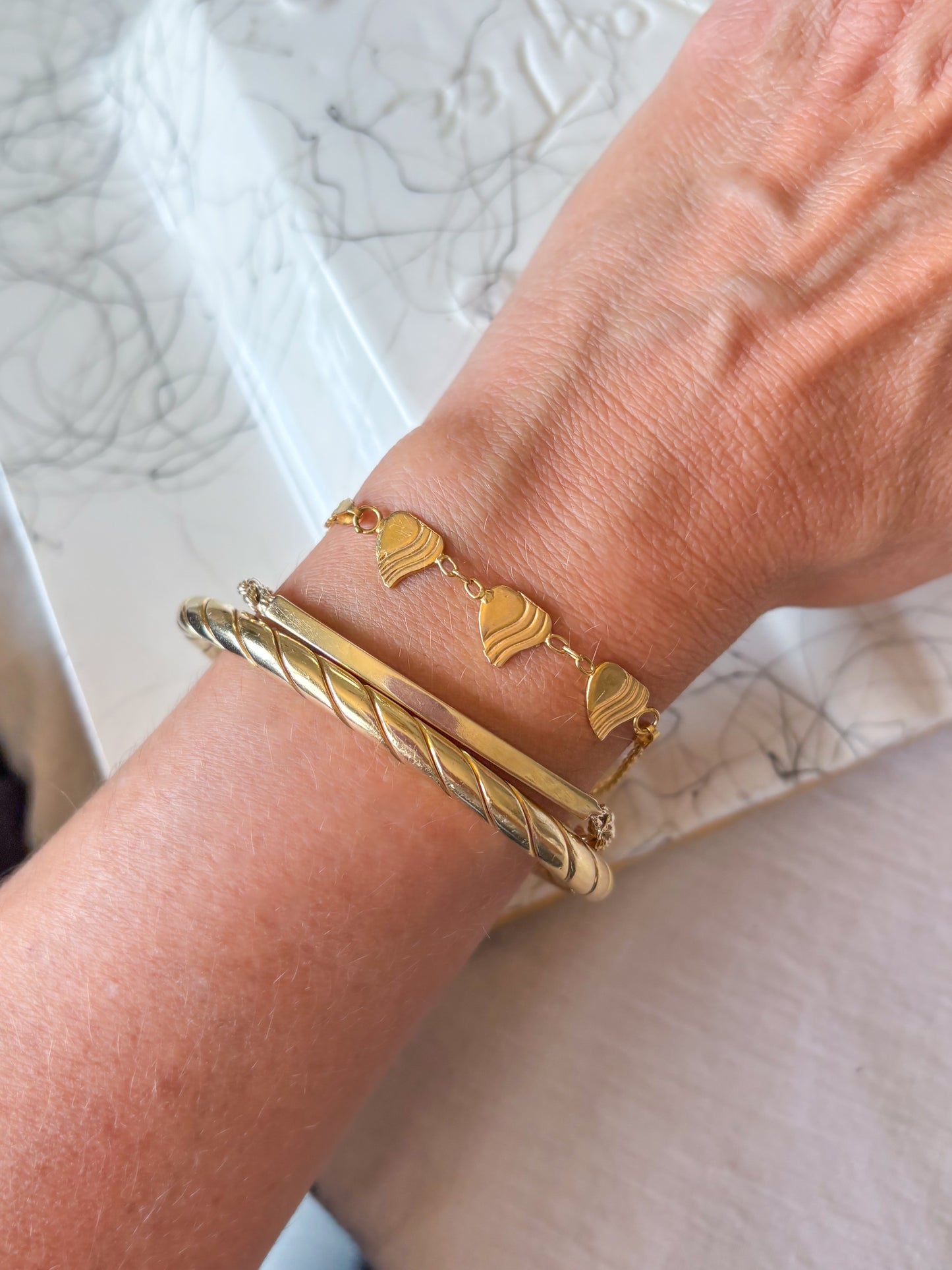 Vintage 3 Hearts on Bismark Chain 14k Yellow Gold 7 Inch Bracelet