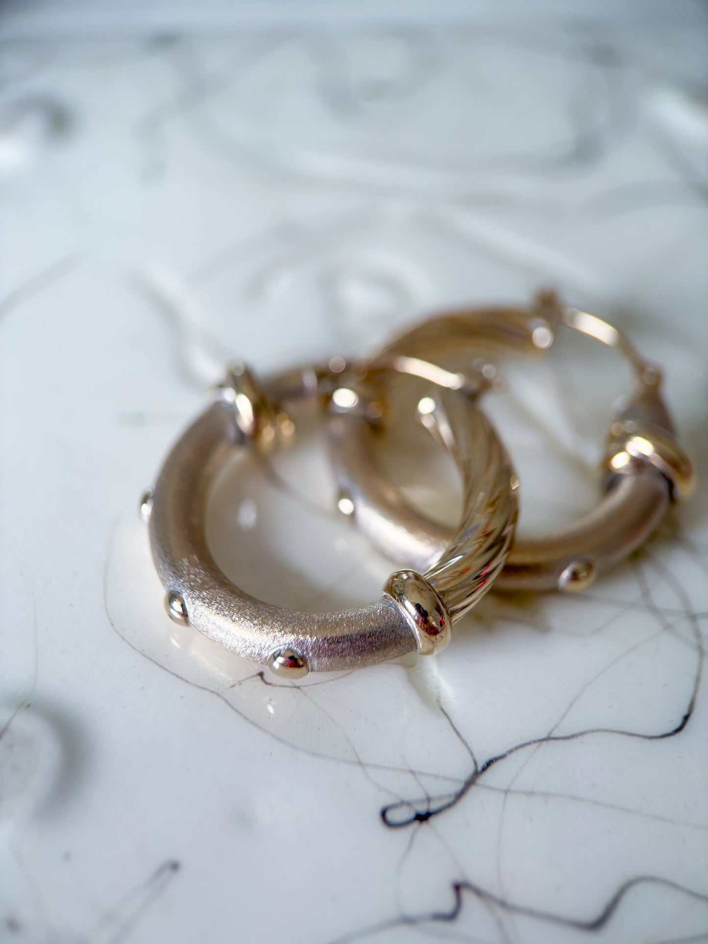 Vintage 18k White Gold Matte & Shiny Hoops