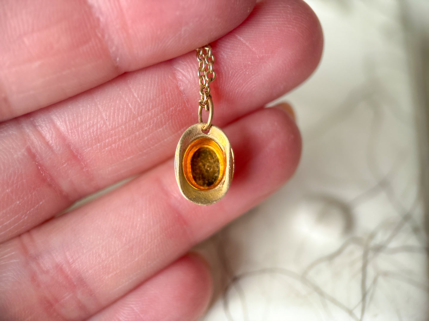 Vintage Mini Top Hat 10k Yellow Gold Charm